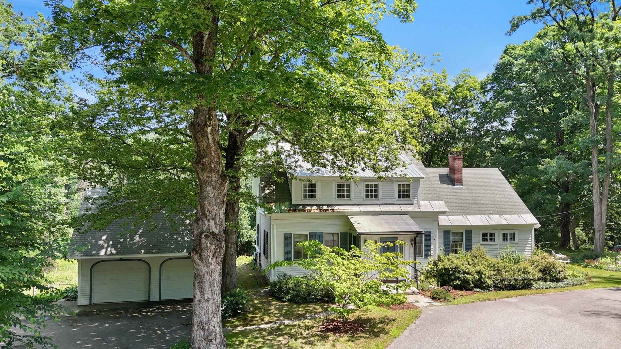 19 Grimes Hill Road Property Photo 1