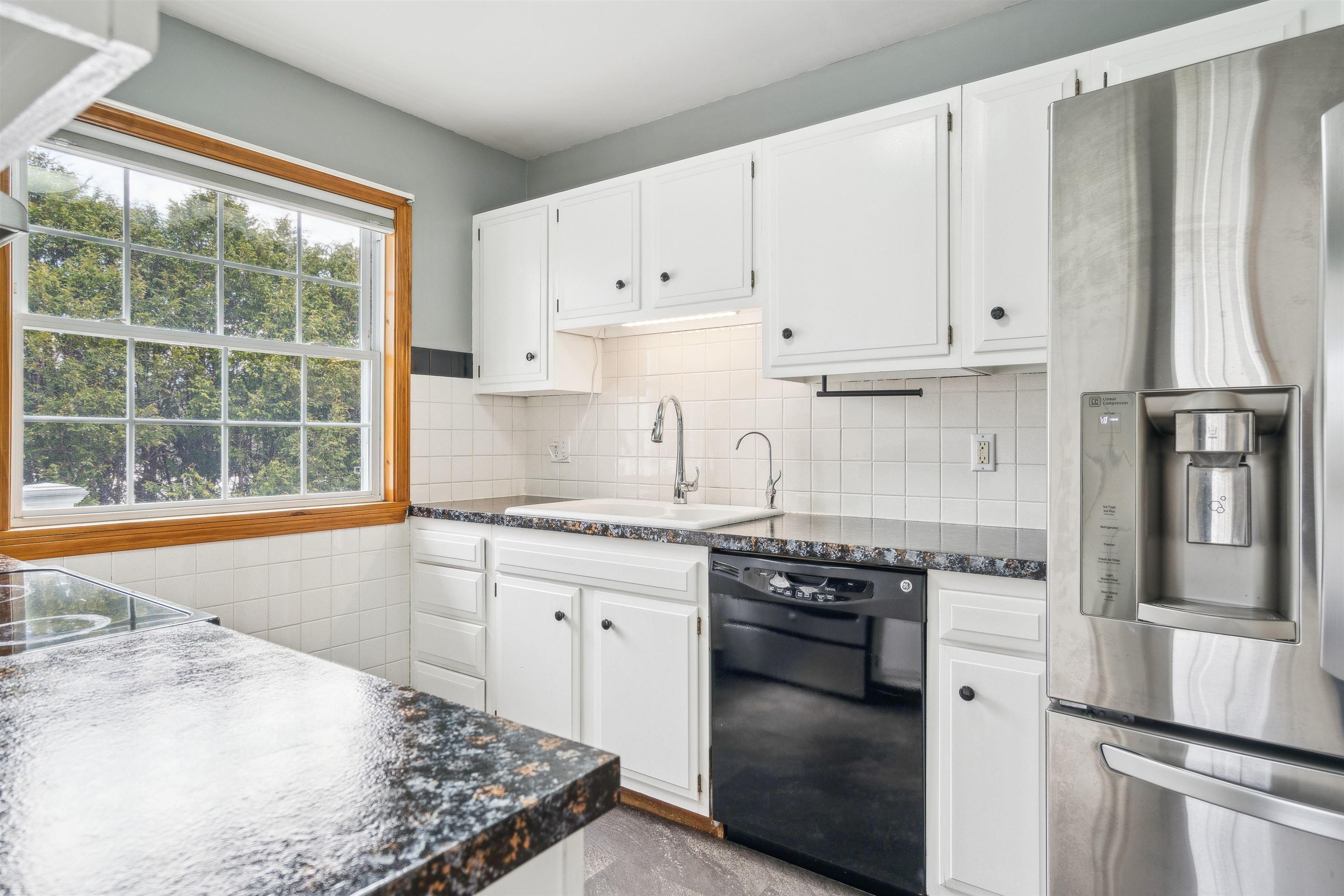 1 Grace Avenue Property Photo 5