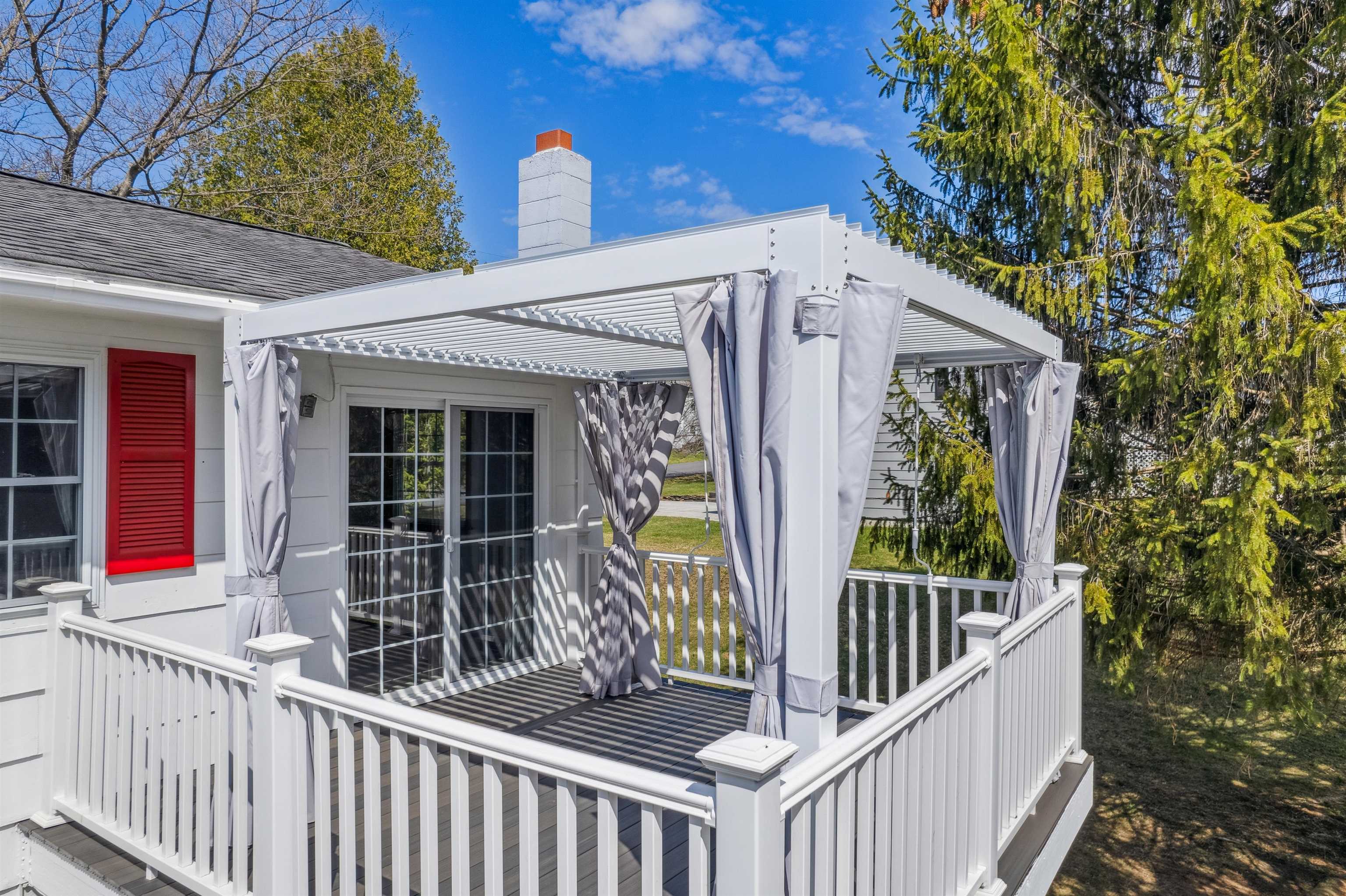 1 Grace Avenue Property Photo 10