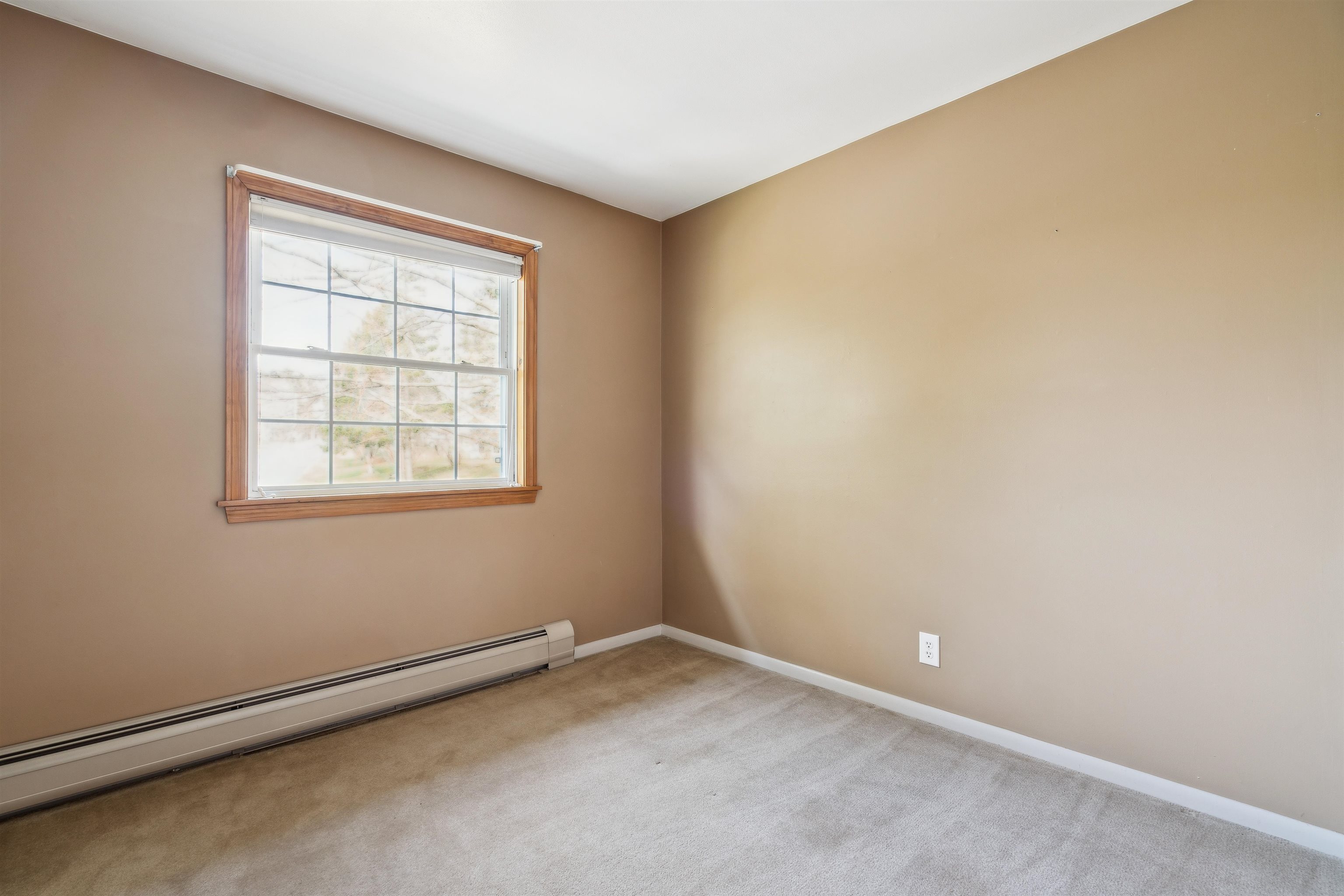 1 Grace Avenue Property Photo 22