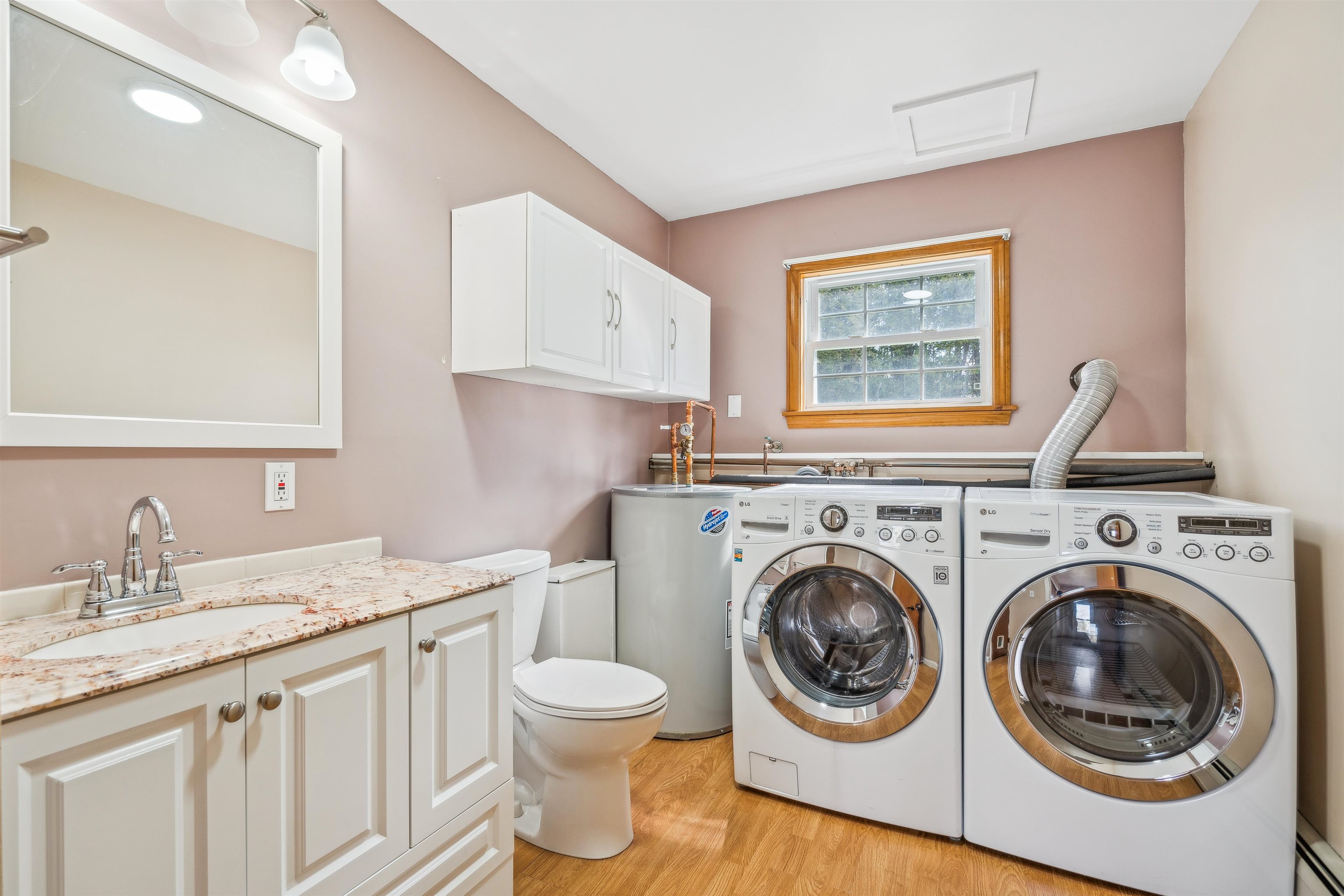 1 Grace Avenue Property Photo 28