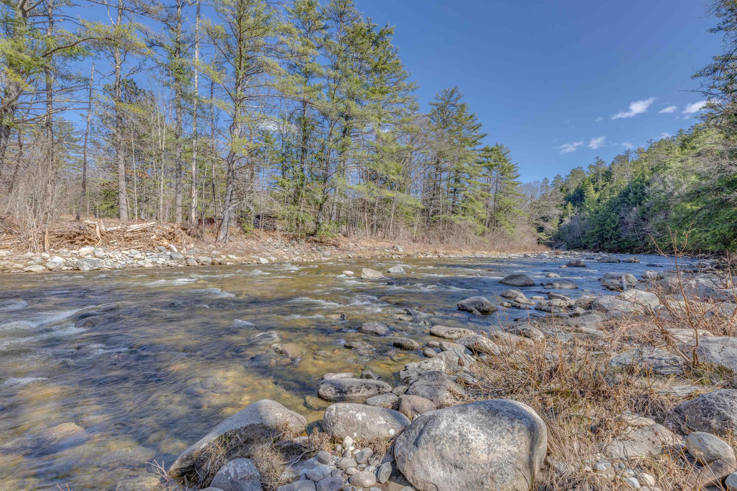 1502 River Road Property Photo 3