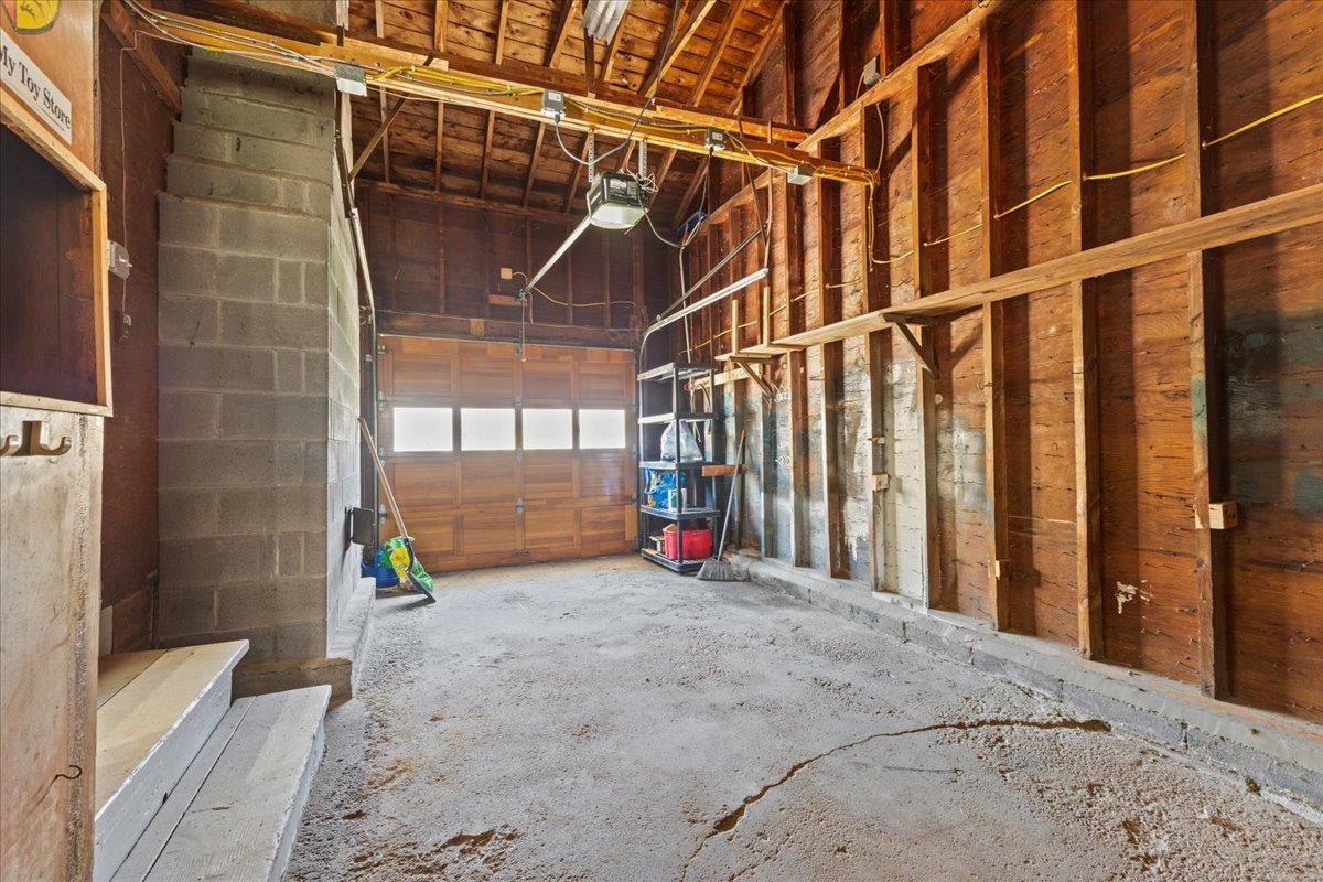11 Duchess Avenue Property Photo 28