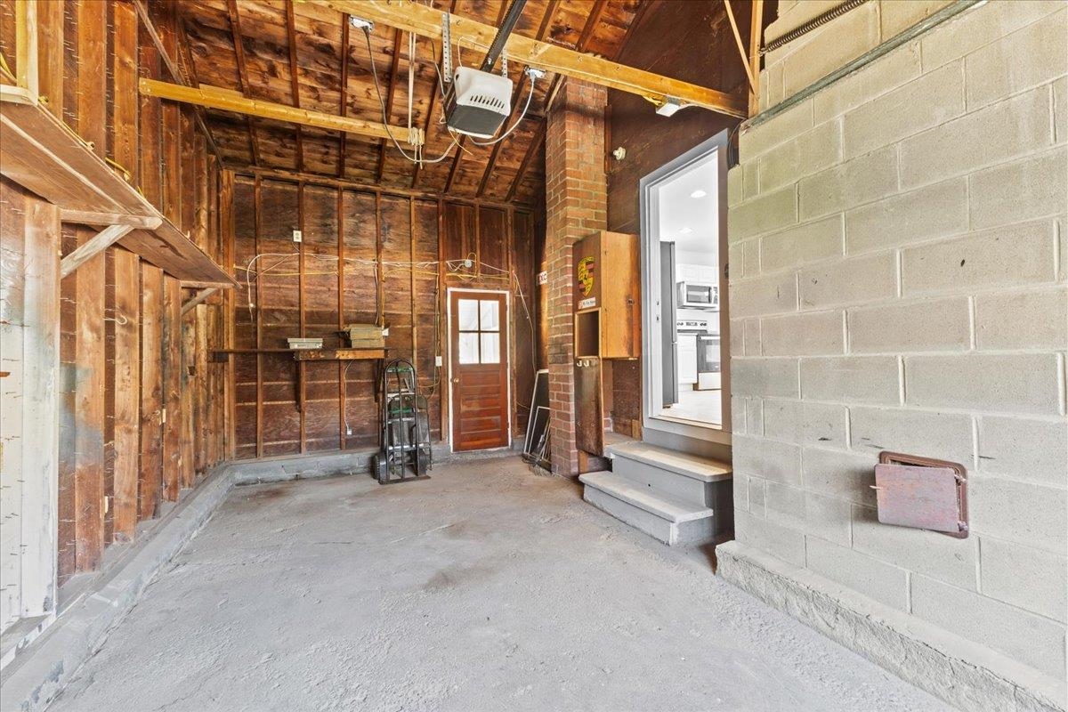 11 Duchess Avenue Property Photo 29