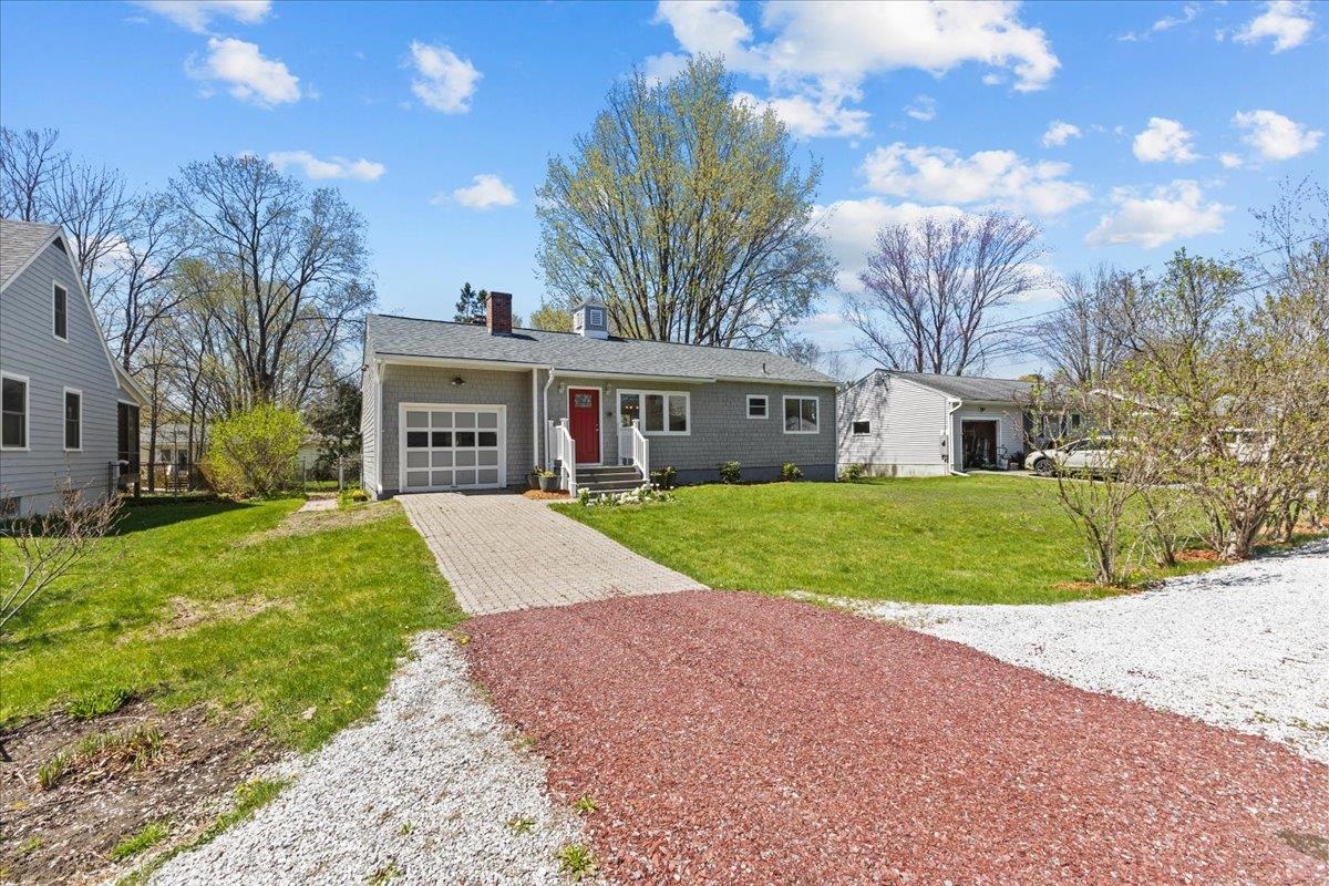 11 Duchess Avenue Property Photo 38