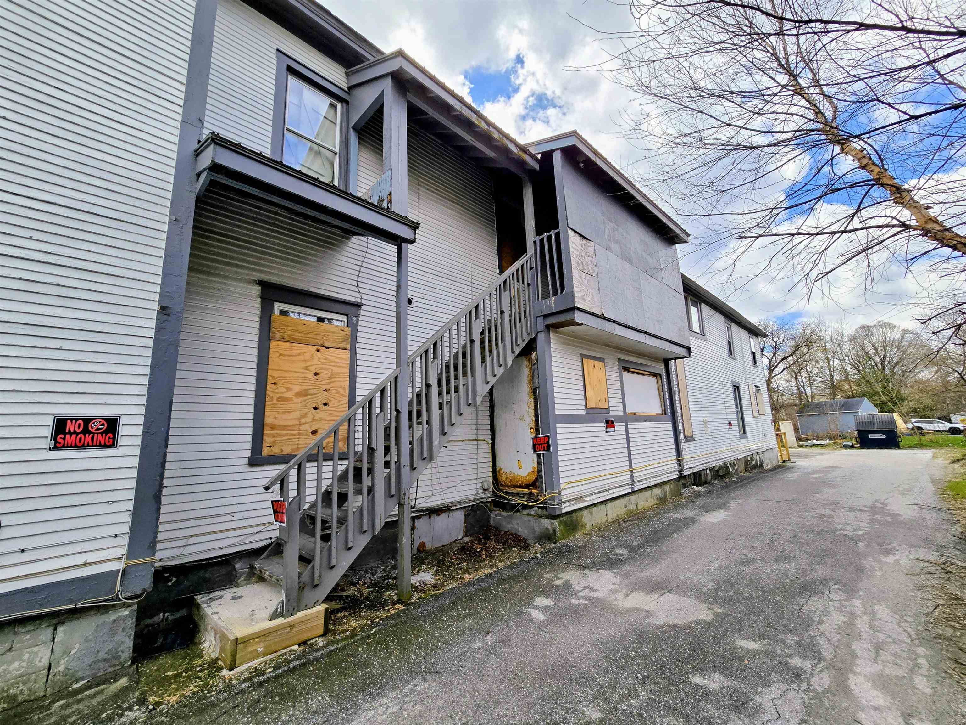 135 Grove Street Property Photo 7