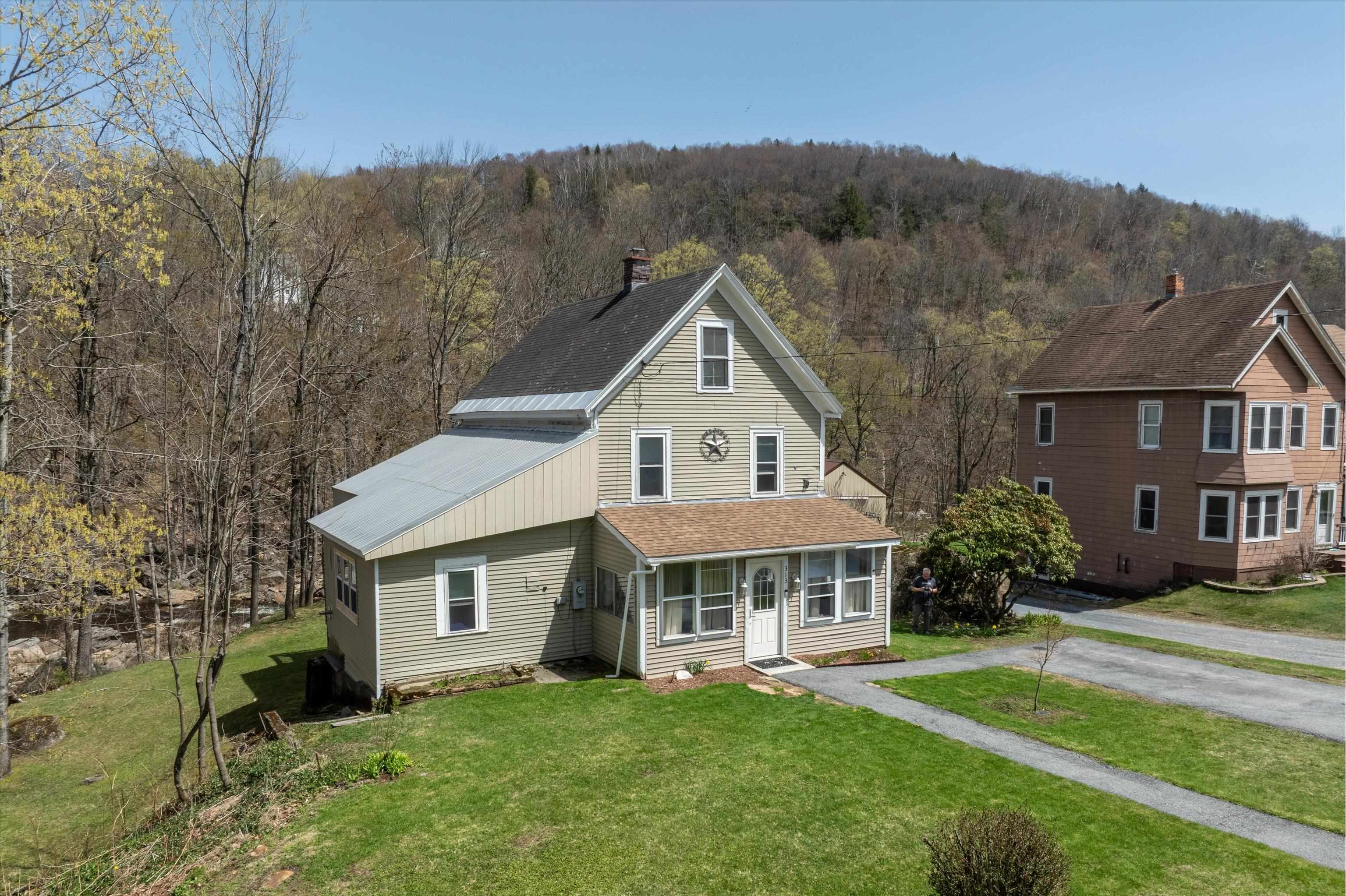 313 Tunnel Street Property Photo 1