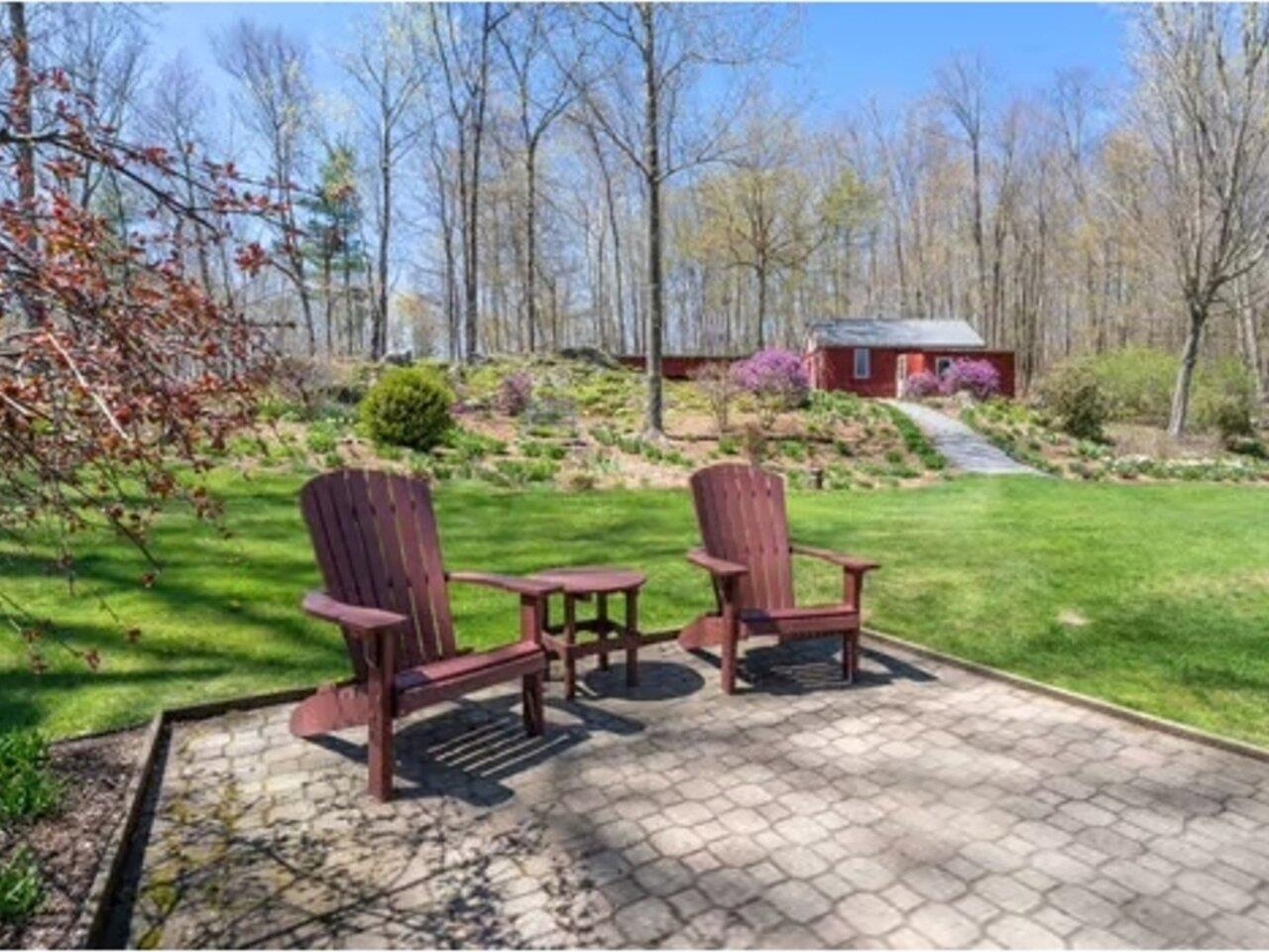 959 Fern Lake Road Property Photo 3