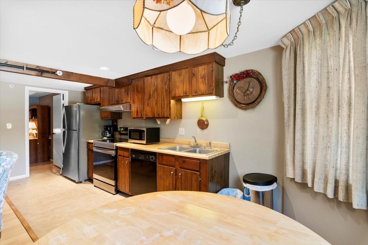 8577 Vt Route 30 Property Photo 9