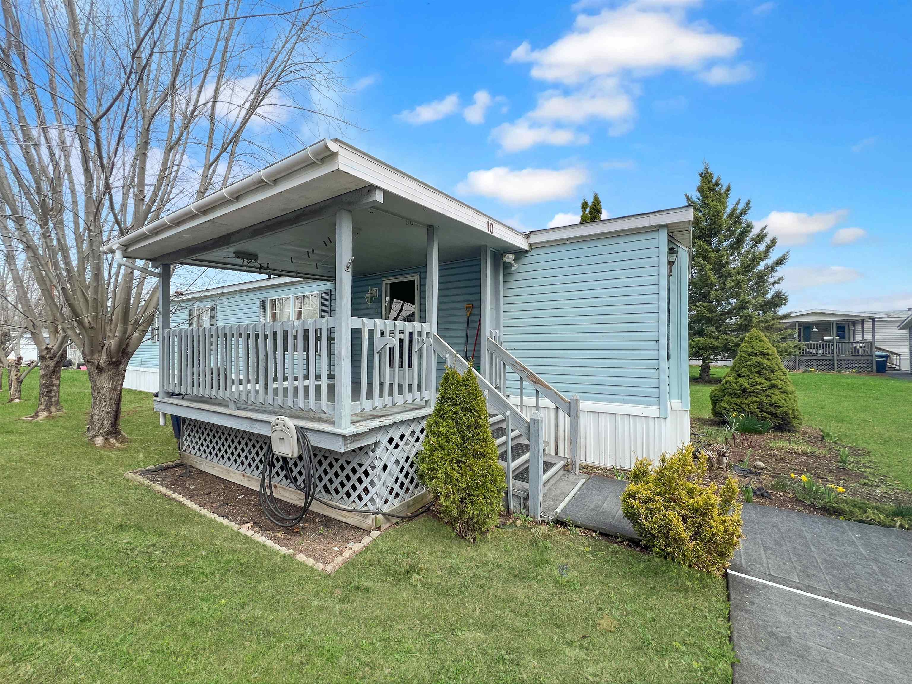 10 Marc Avenue Property Photo 3