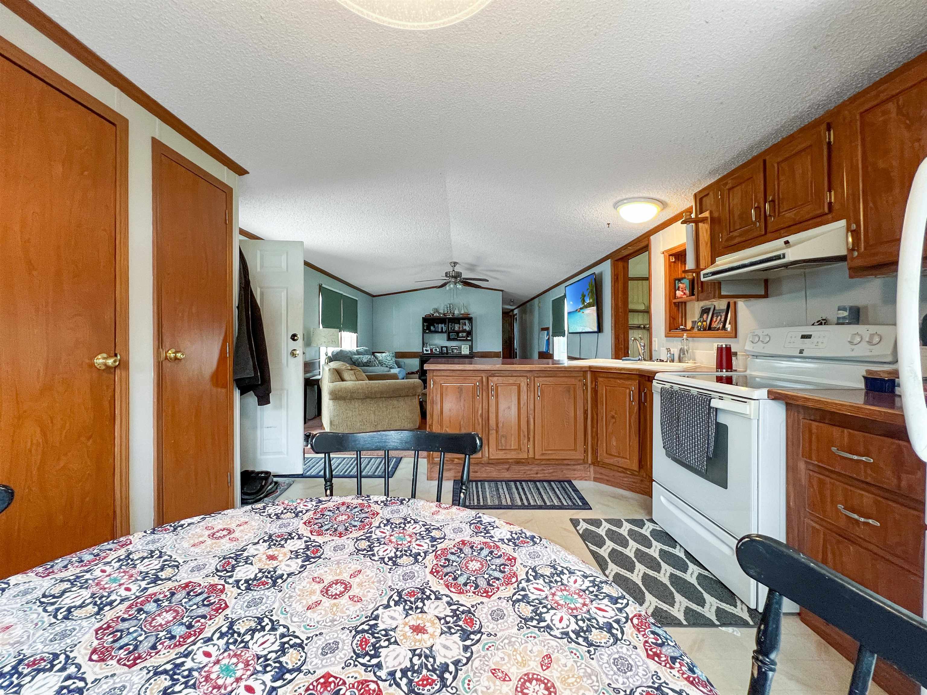 10 Marc Avenue Property Photo 9