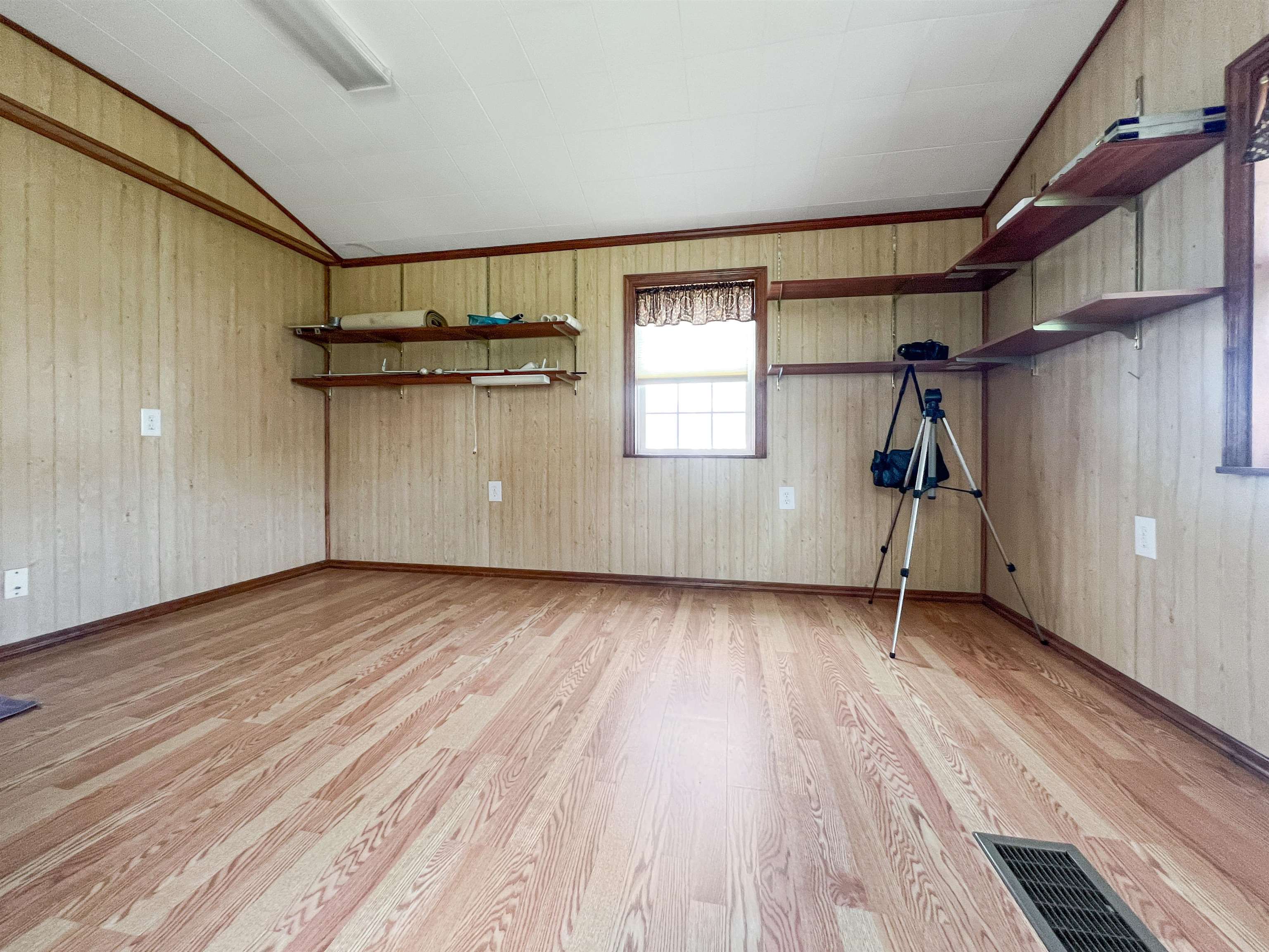 10 Marc Avenue Property Photo 11
