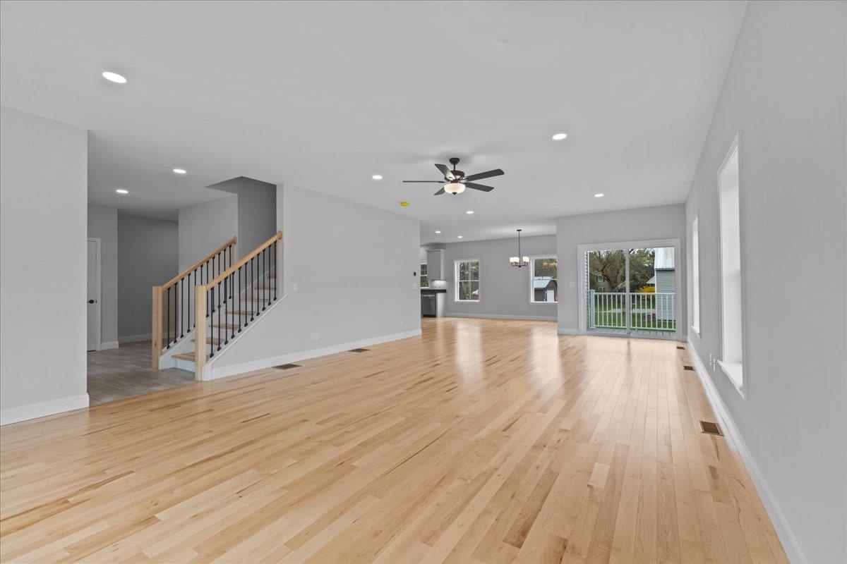 18 Walters Way Property Photo 6