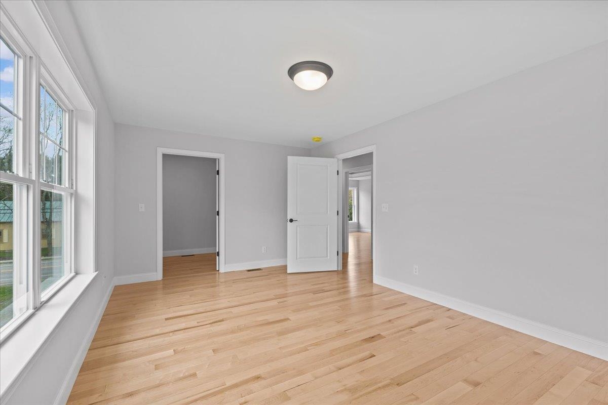 18 Walters Way Property Photo 18