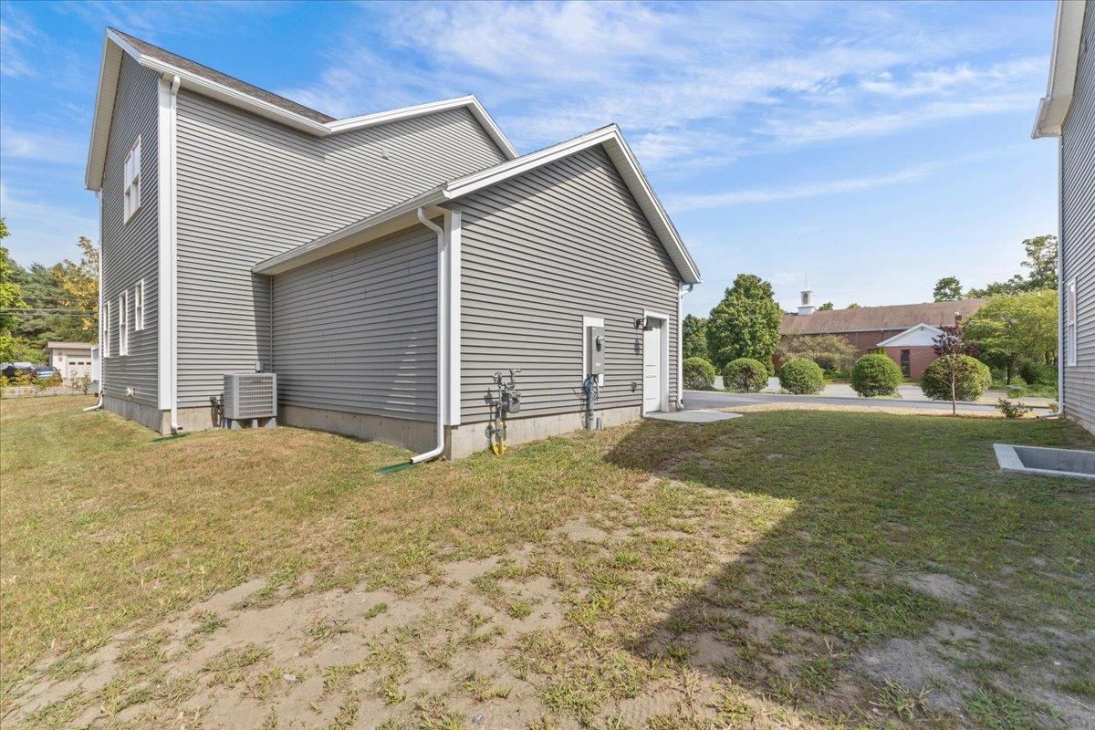 18 Walters Way Property Photo 24