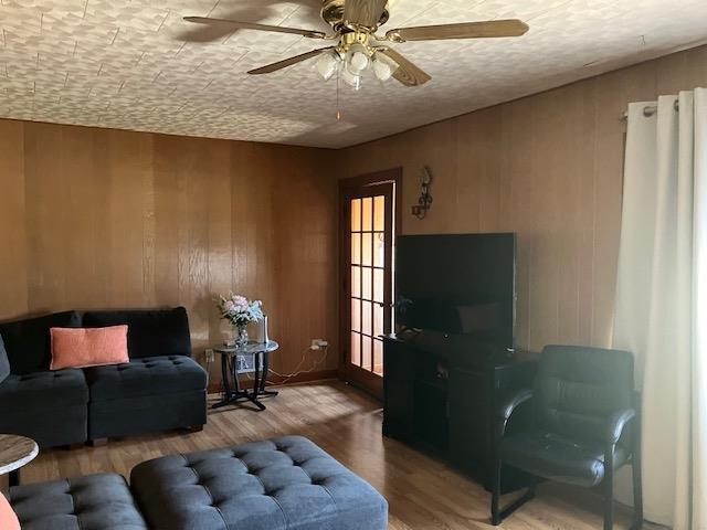 107 Middle Road Property Photo 11
