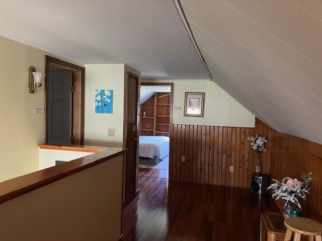 107 Middle Road Property Photo 20