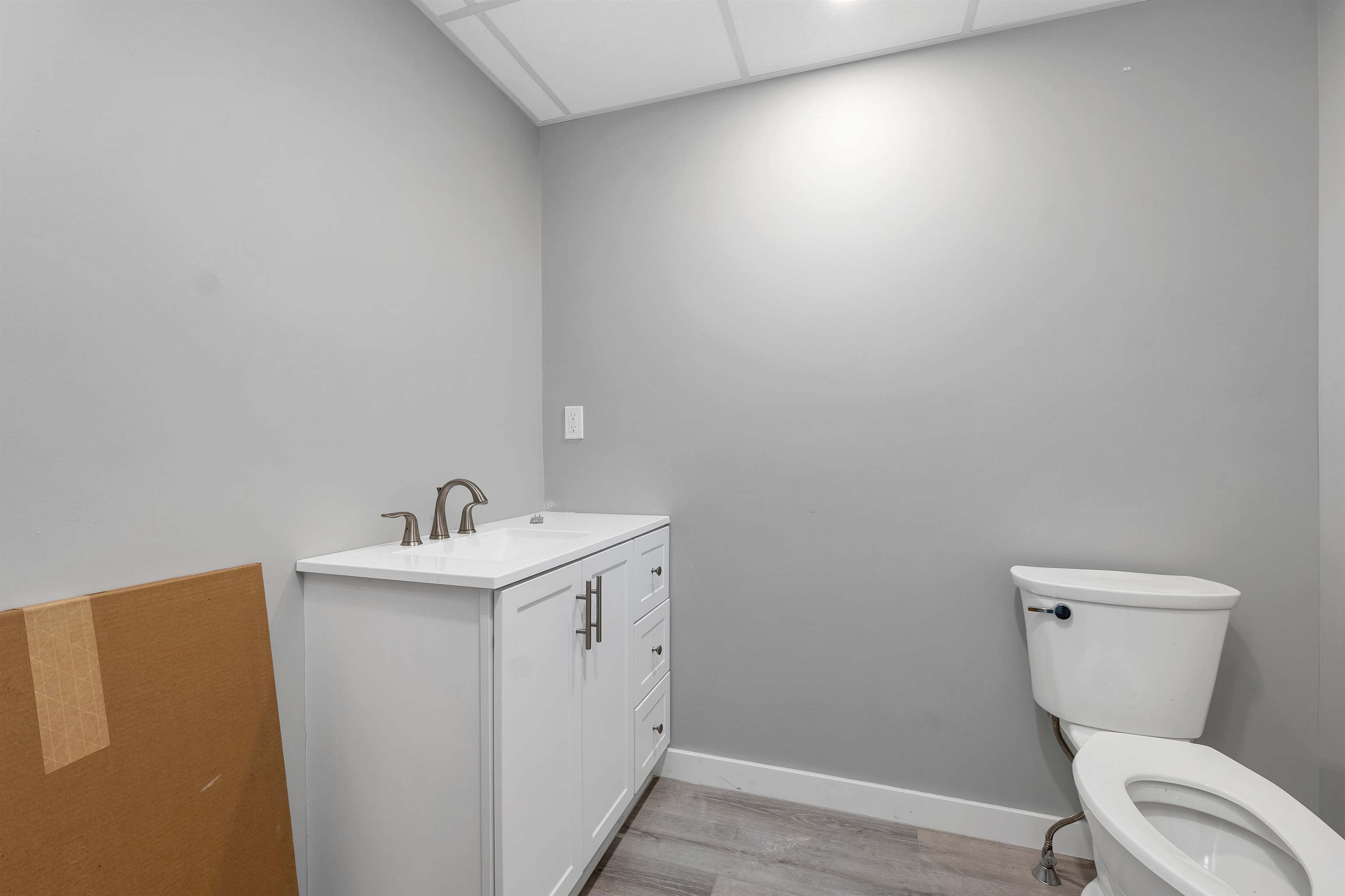 4 Water Street Property Photo 35