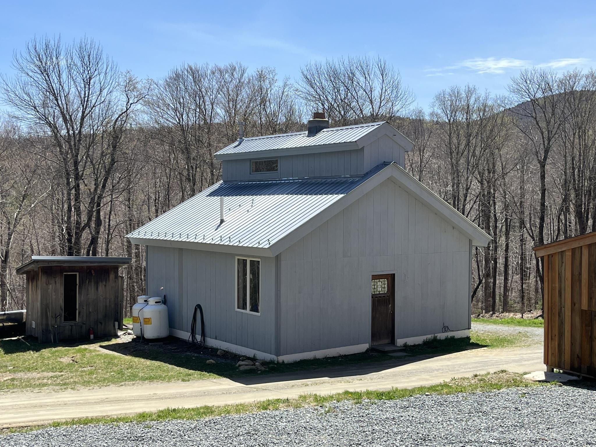 6878 Streeter Road Property Photo 1