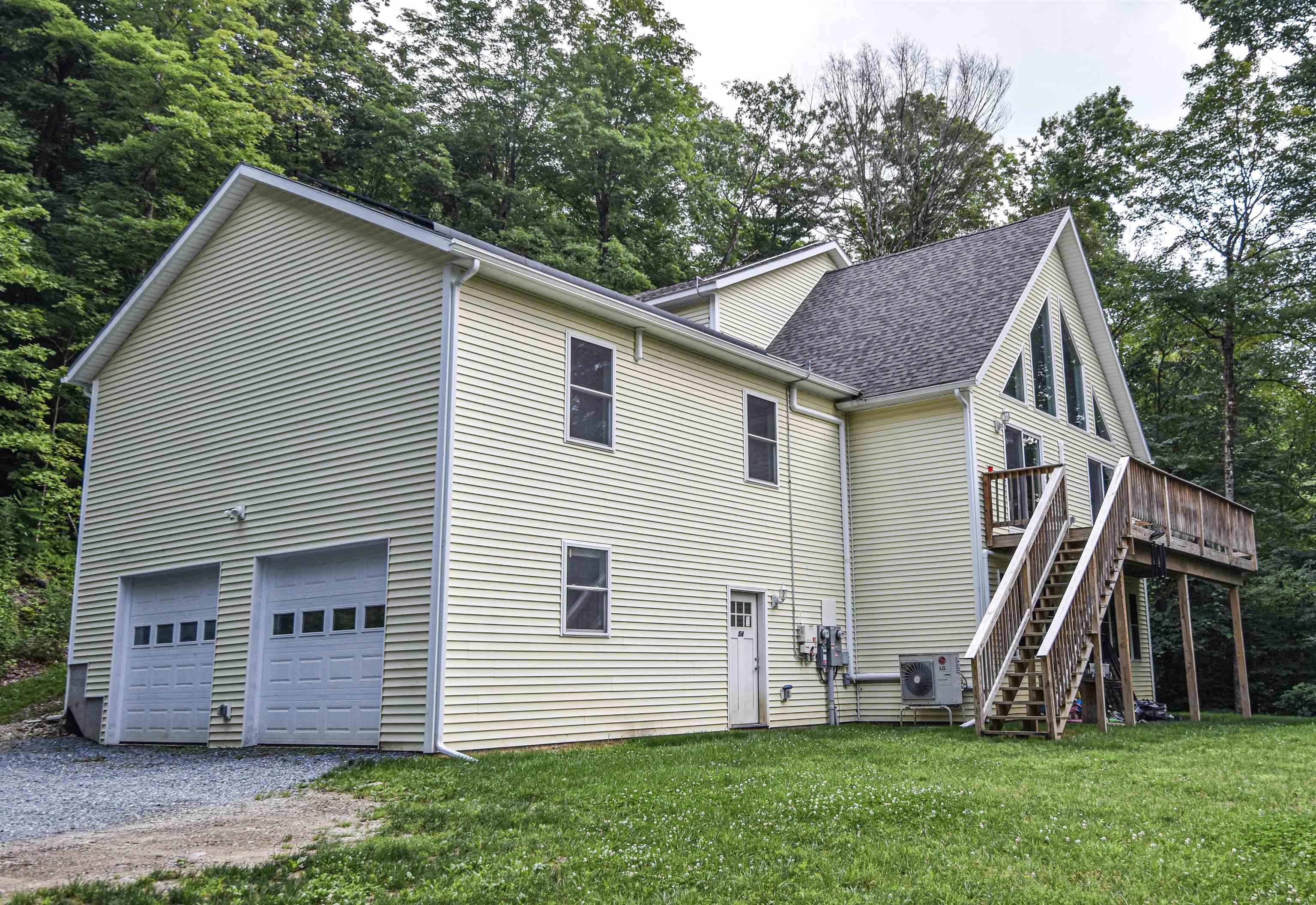 54 Forest Ridge Drive