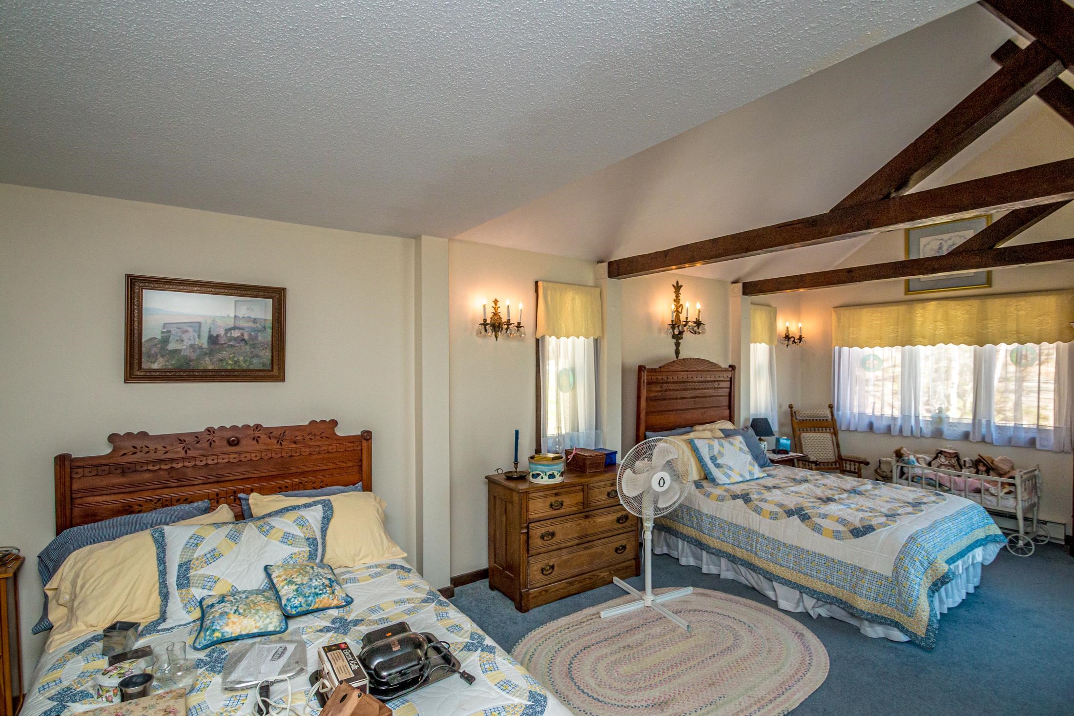 26 Private West 4 Property Photo 17