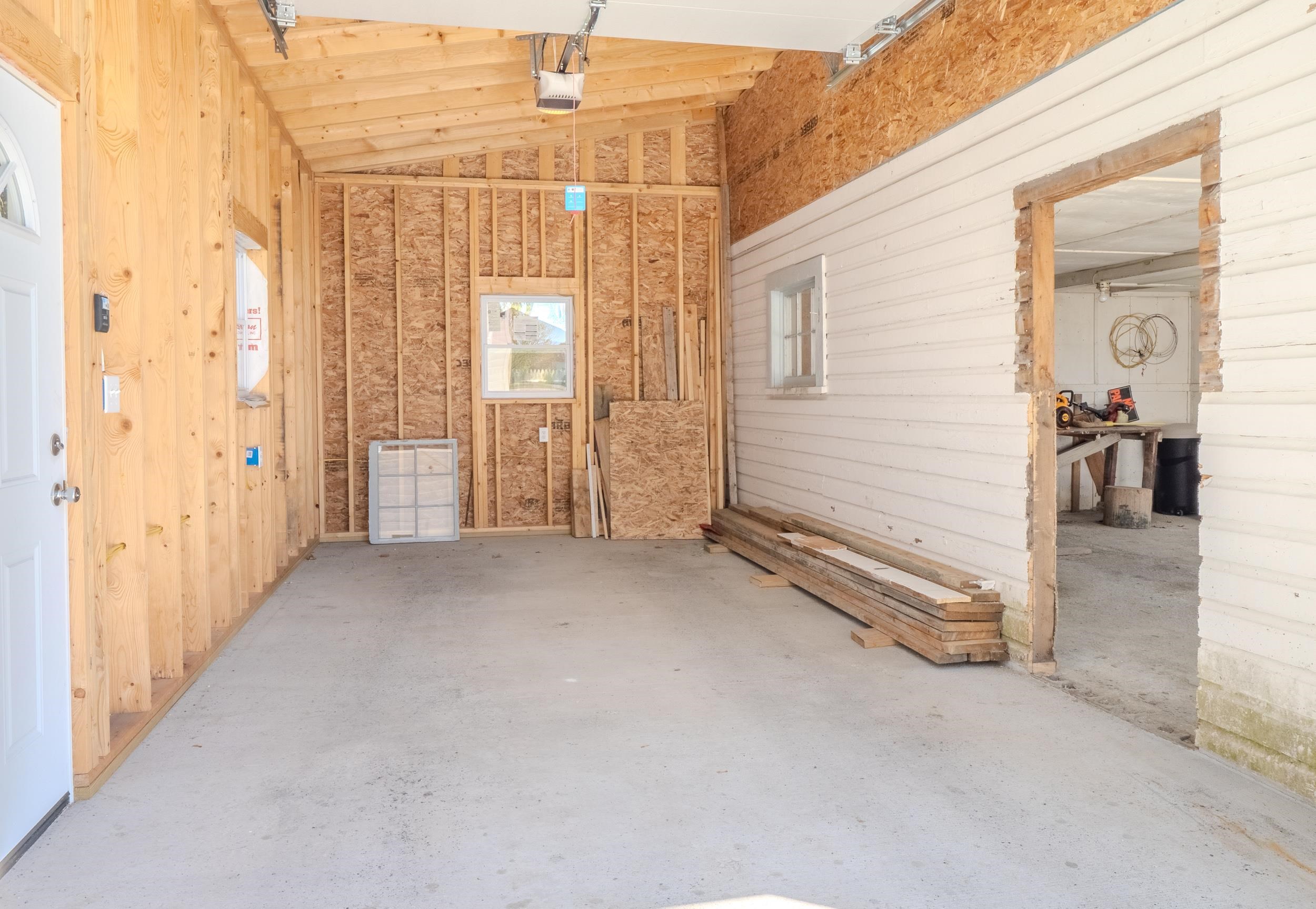 652 York Street Property Photo 34