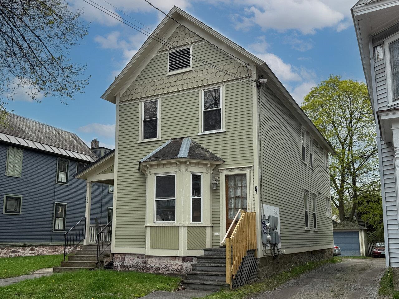65-67 North Willard Street Property Photo 1