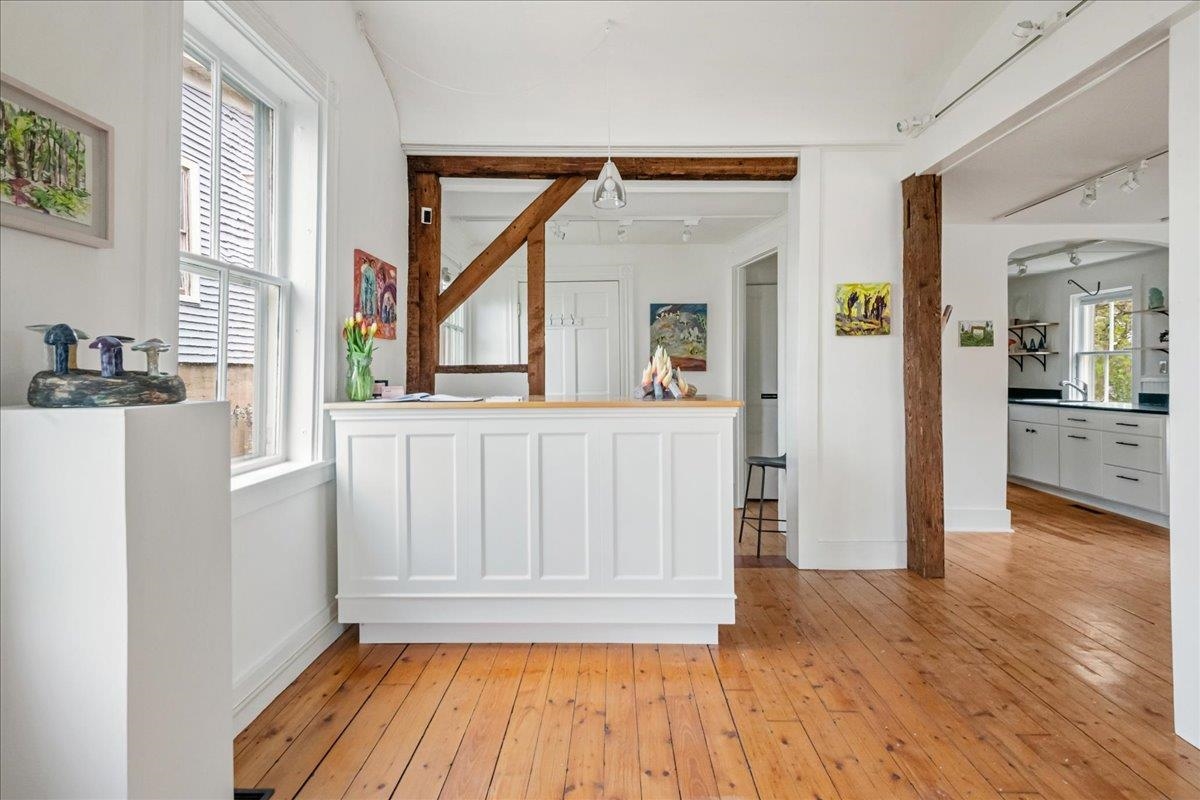 37 Green Street Property Photo 14