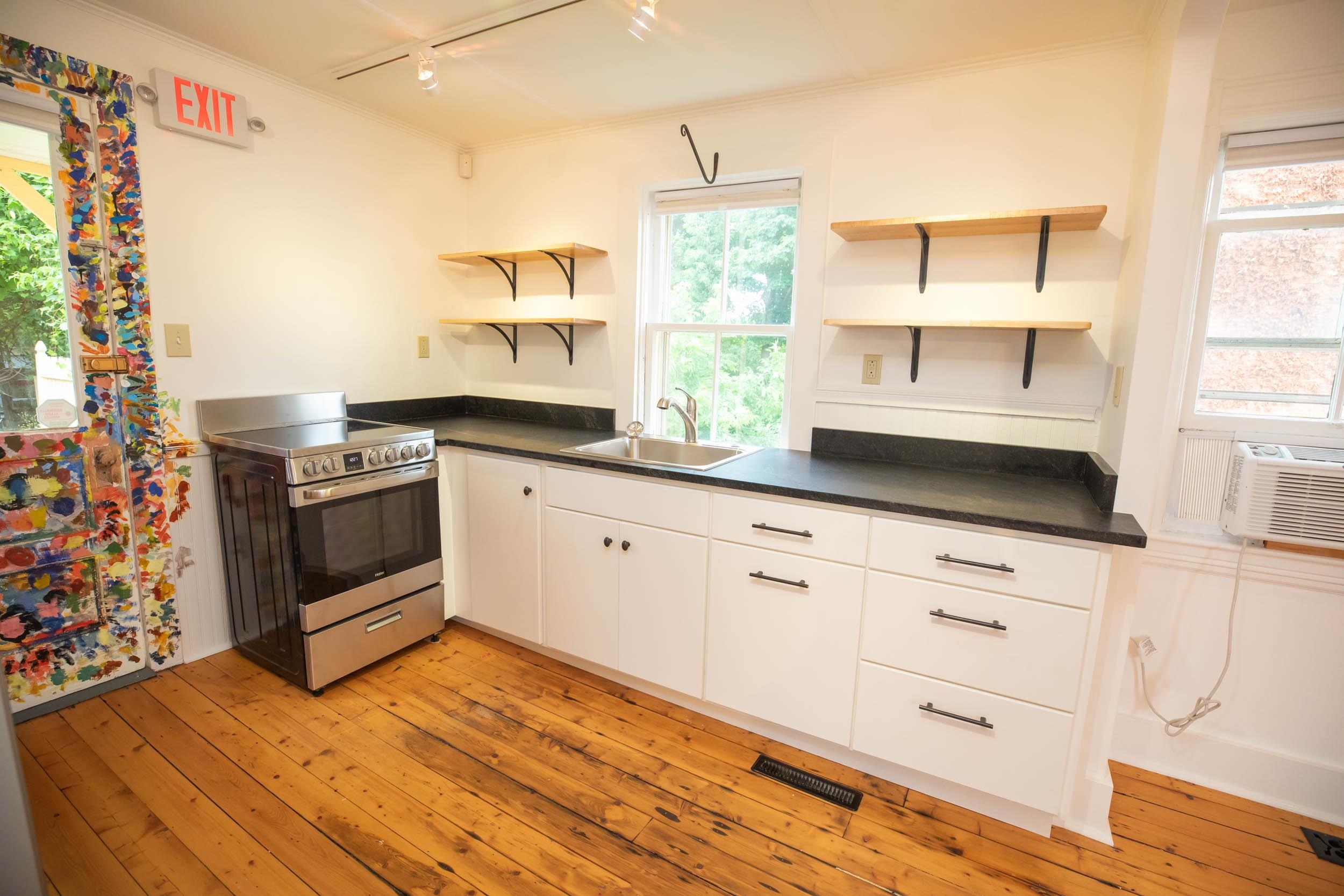 37 Green Street Property Photo 19