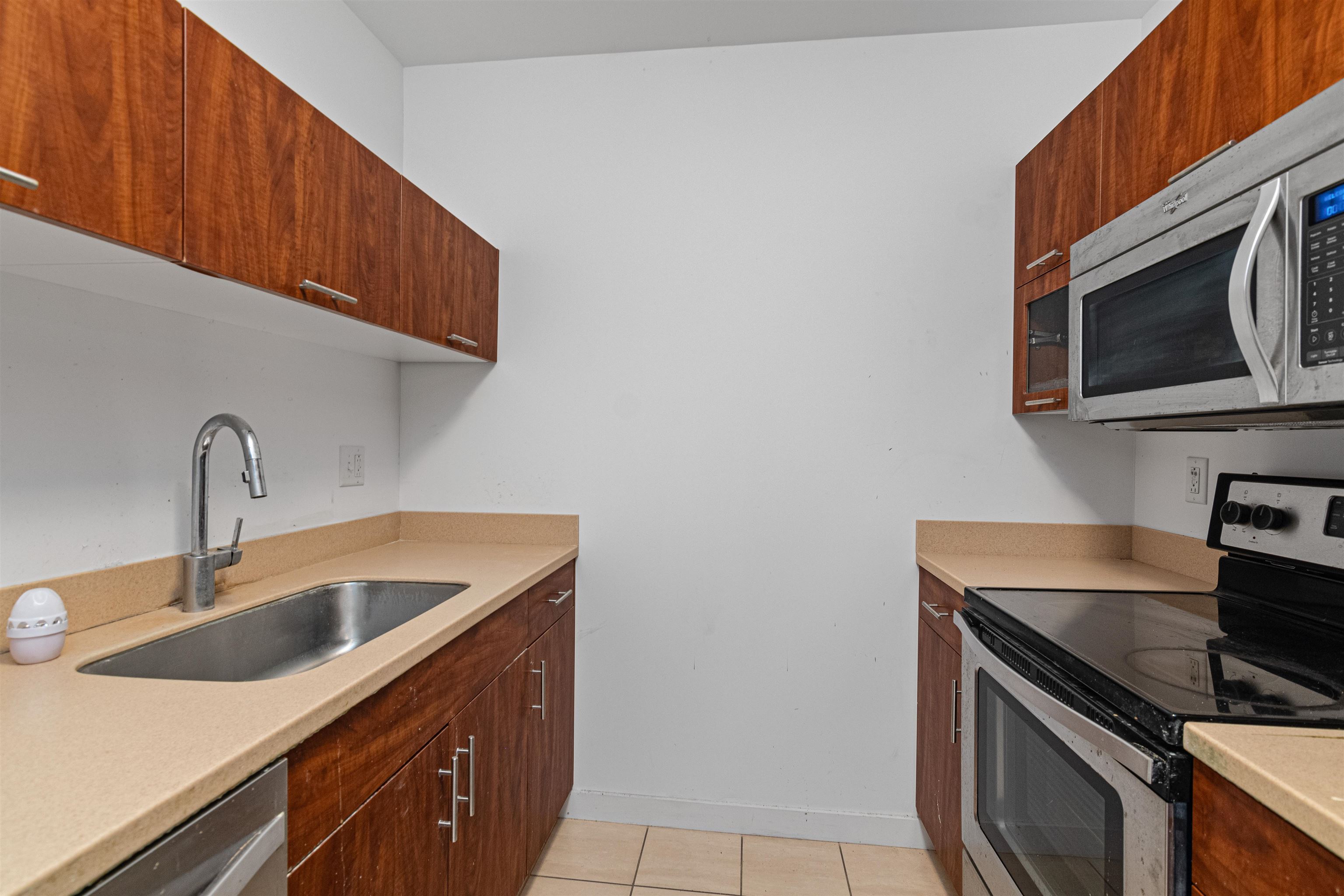 193 St. Paul Street Property Photo 2