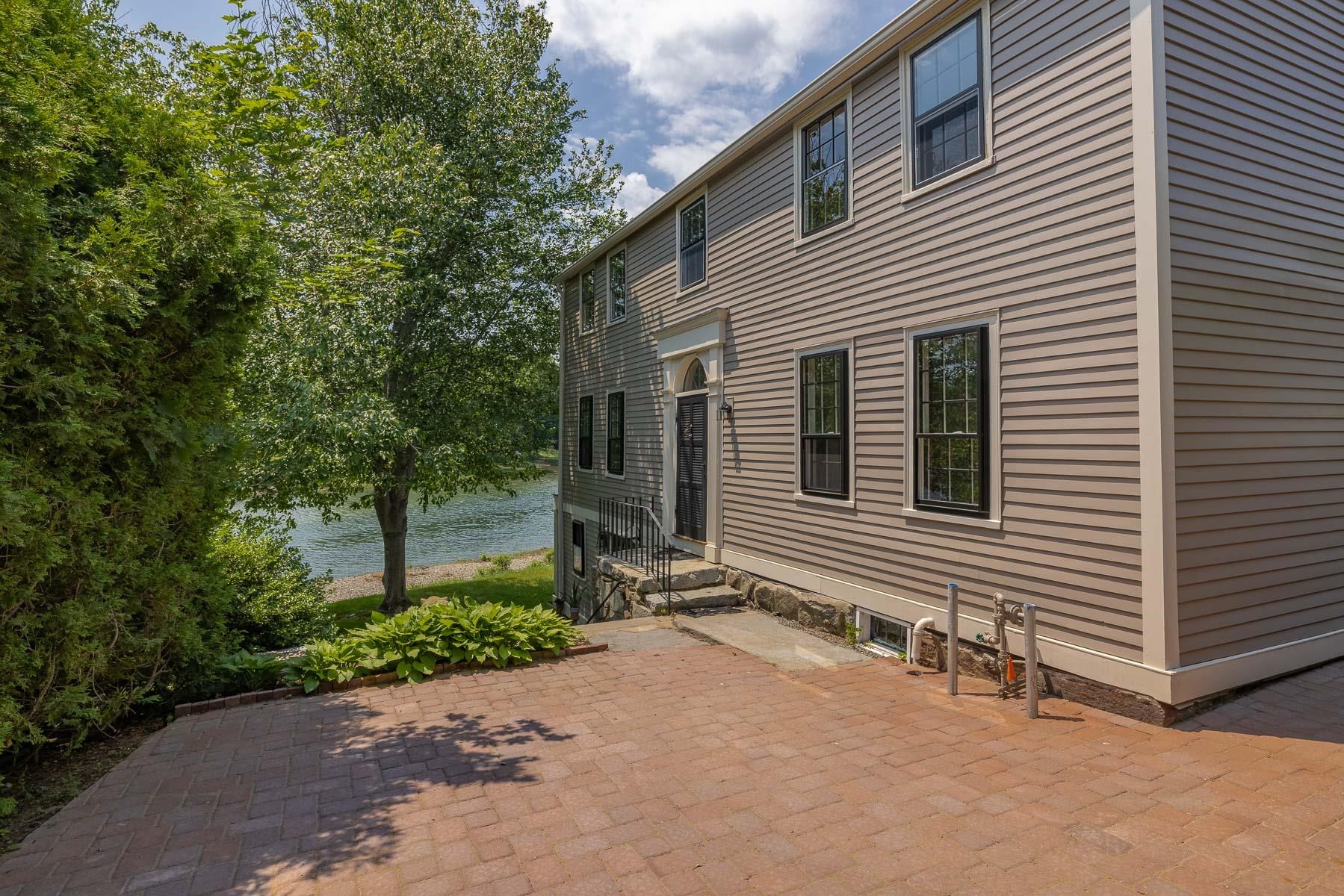 1 Webster Way Property Photo 2