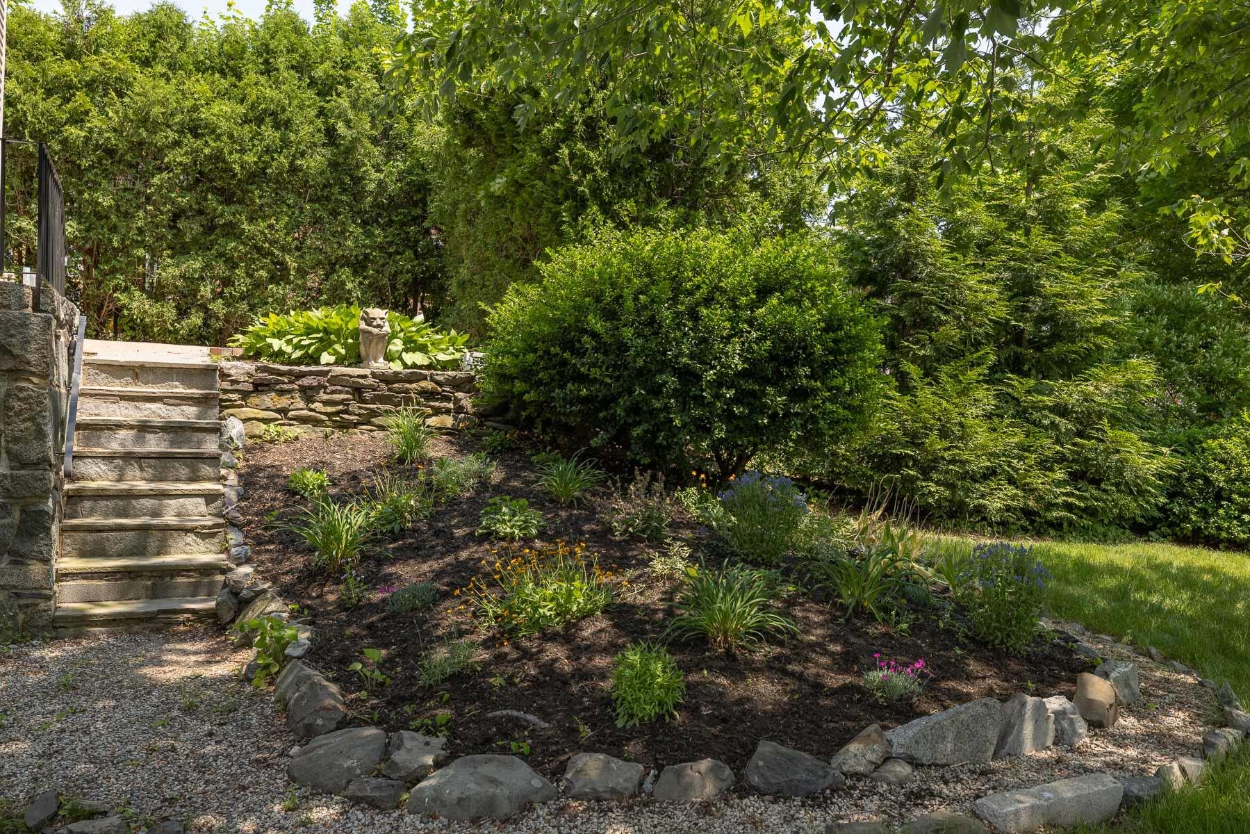 1 Webster Way Property Photo 32