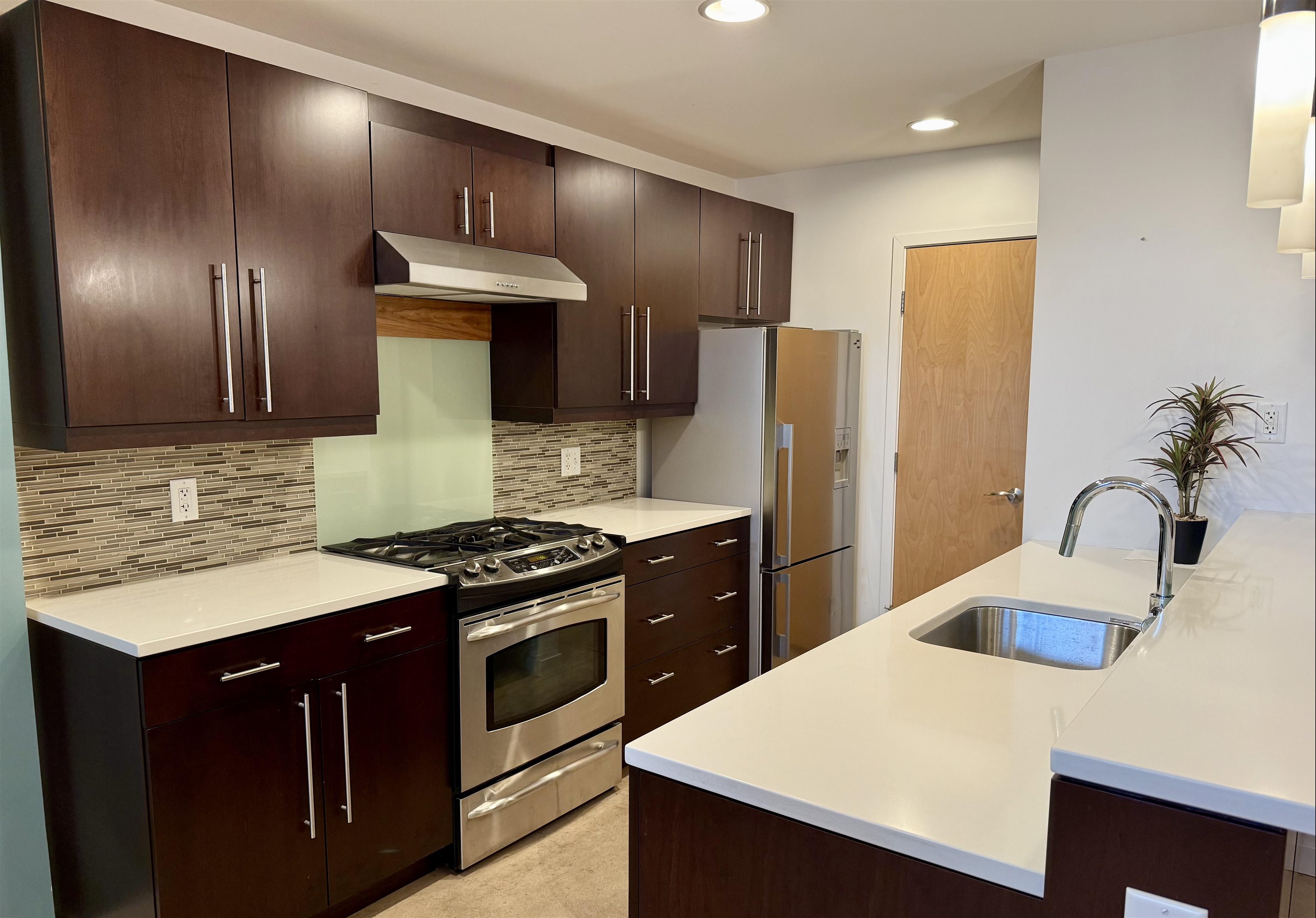 161 St. Paul Street Property Photo 1