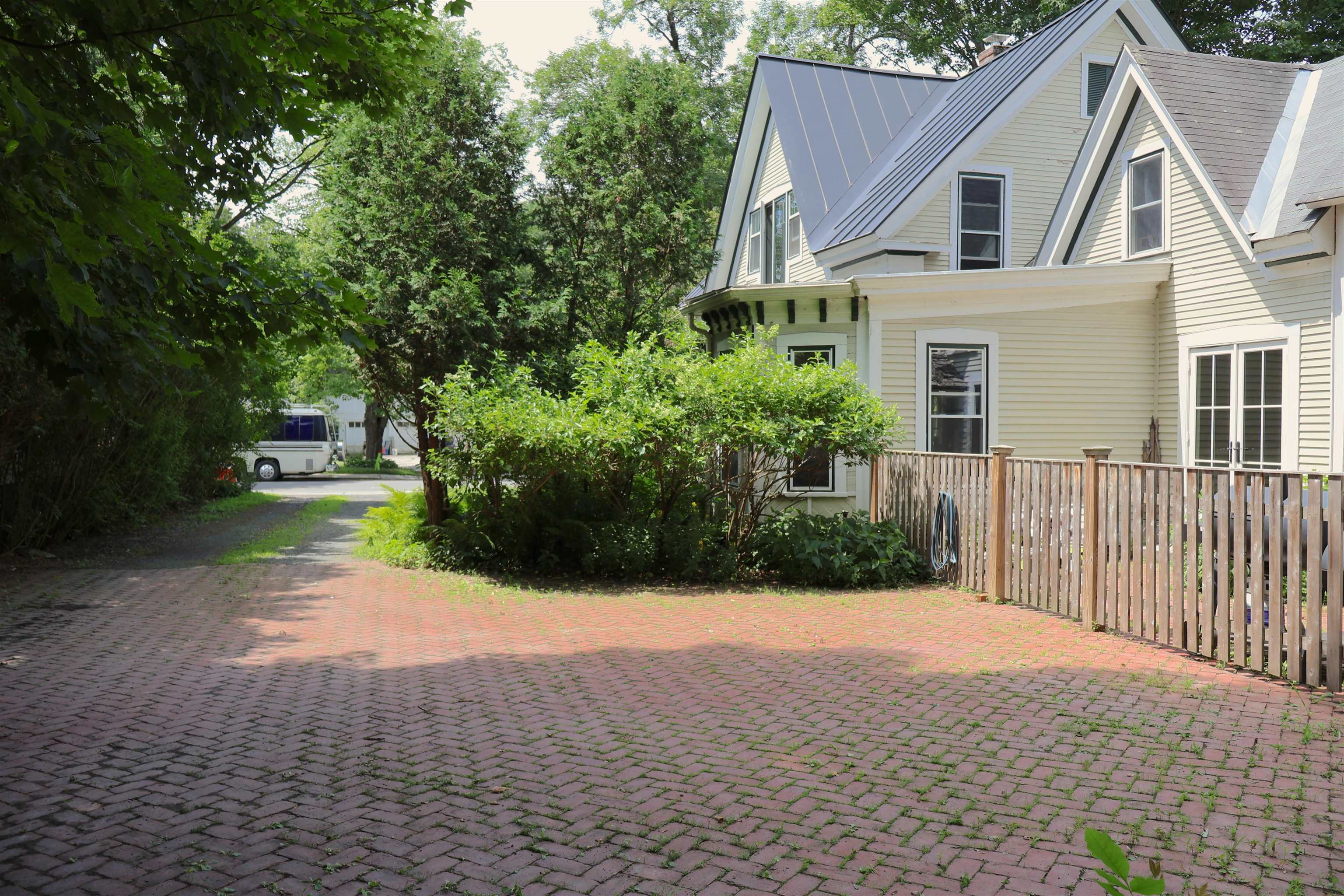 5 Winter Street Property Photo 8