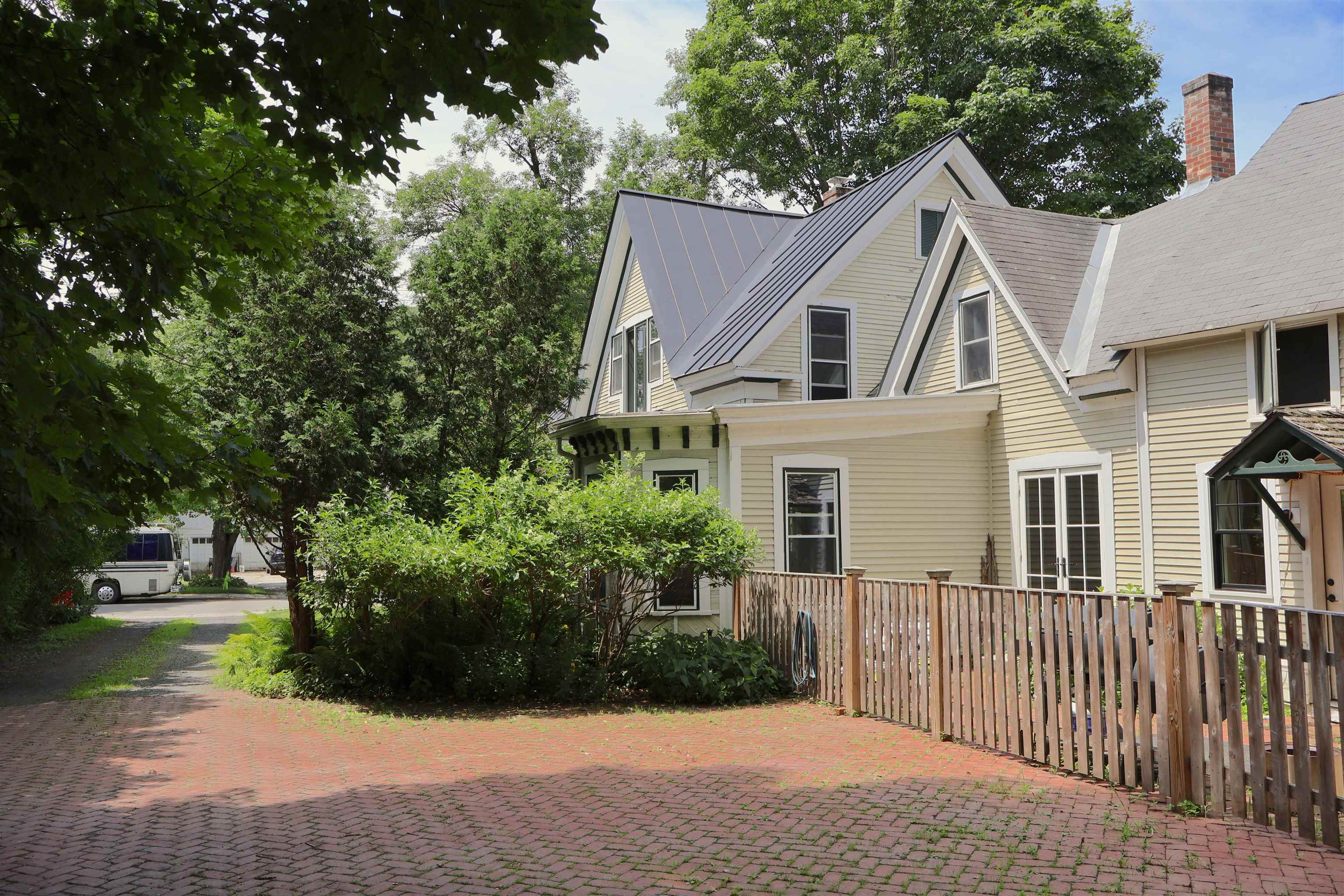 5 Winter Street Property Photo 54