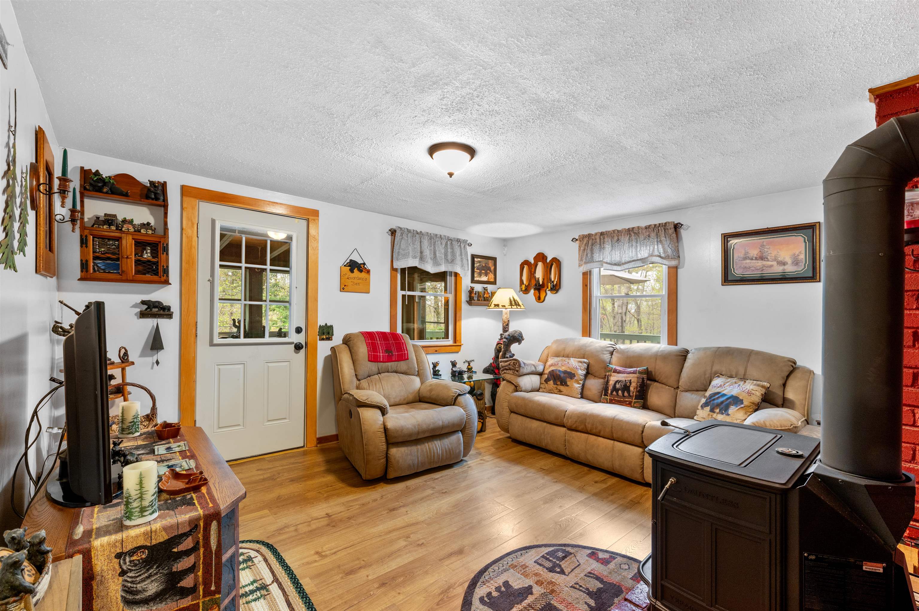 408 Albert Road Property Photo 10