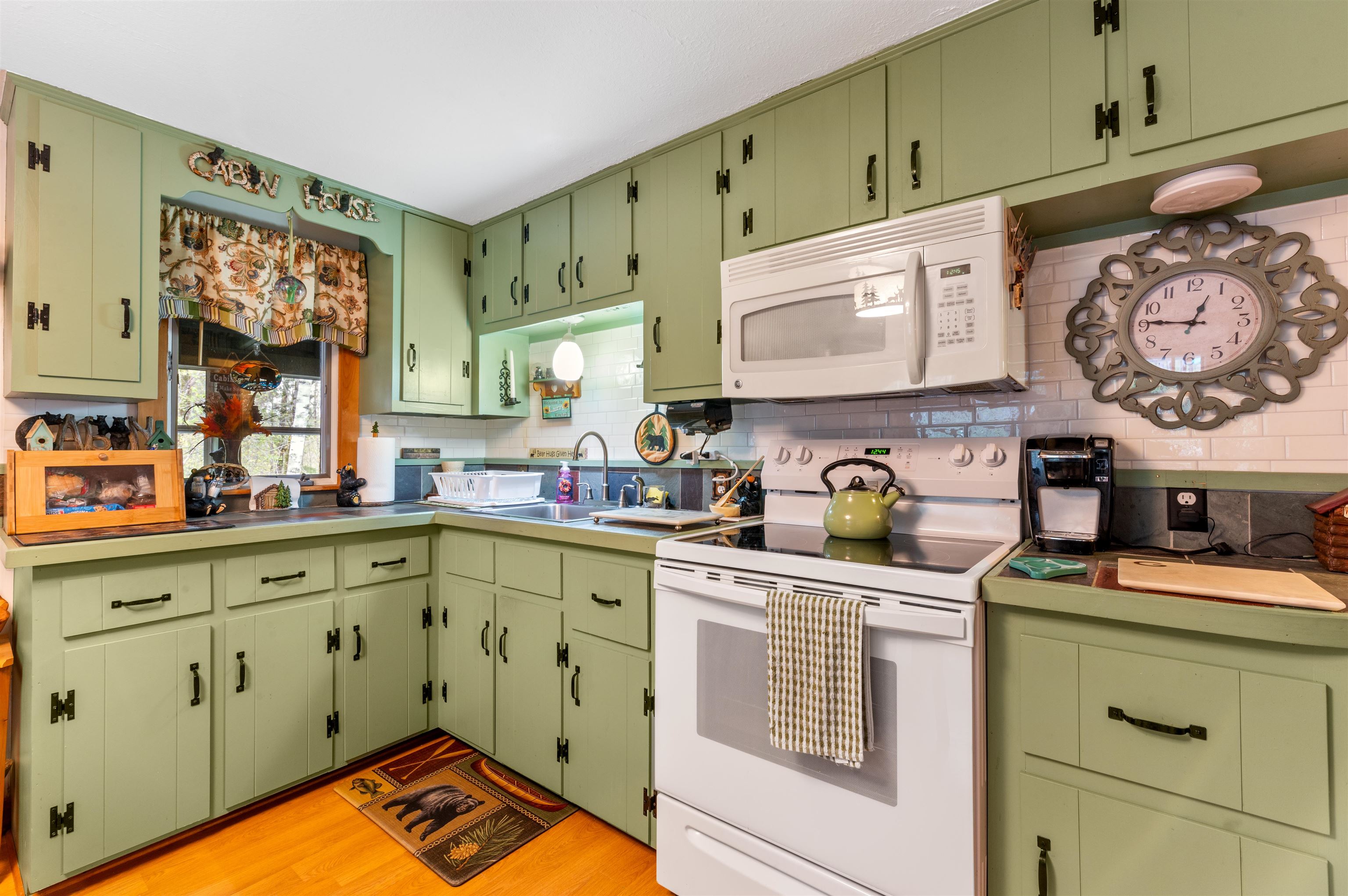 408 Albert Road Property Photo 13