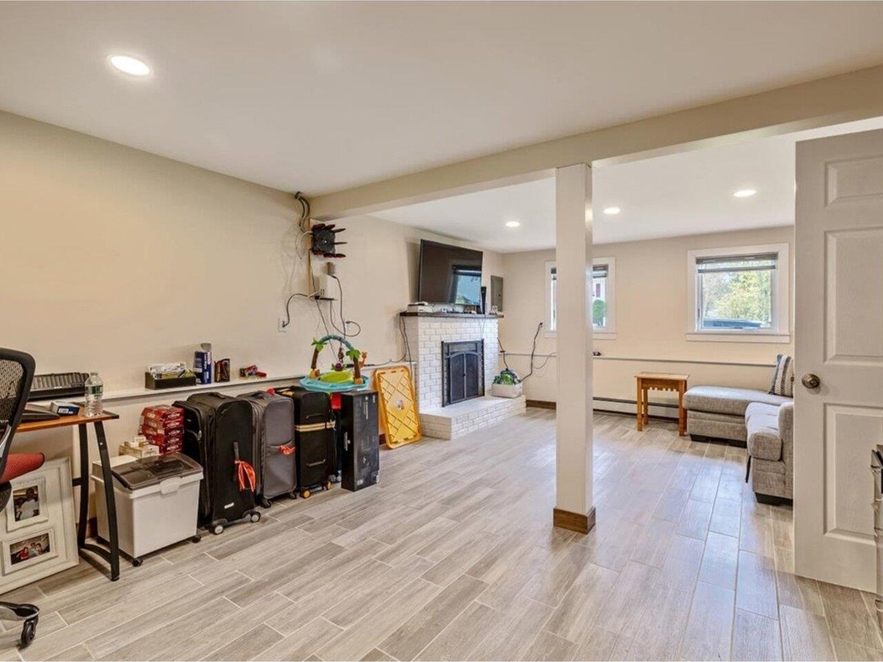33 Rosewood Lane Property Photo 27