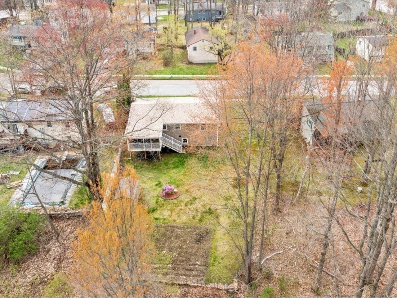 33 Rosewood Lane Property Photo 42
