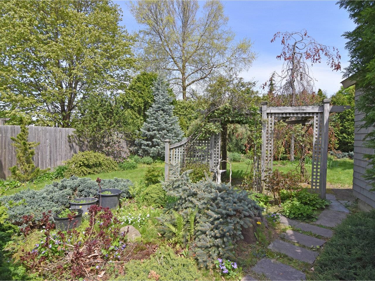 166 Ferguson Avenue Property Photo 3