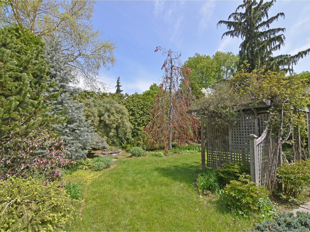 166 Ferguson Avenue Property Photo 4