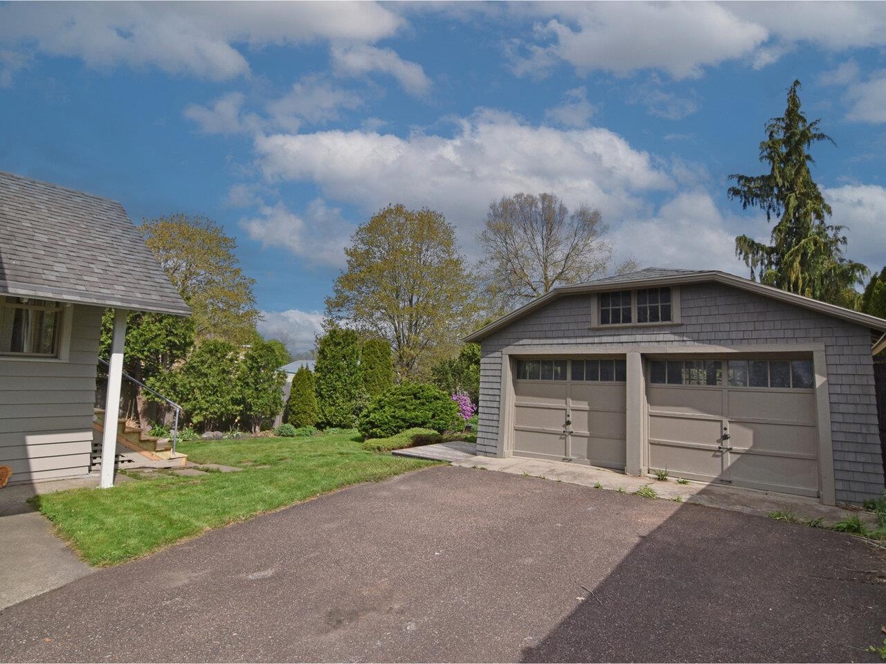 166 Ferguson Avenue Property Photo 7