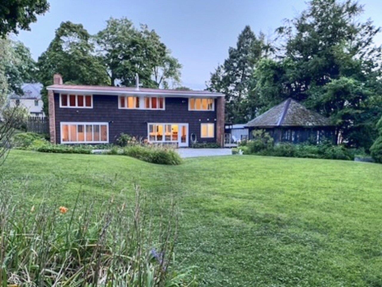 52 Cliff Street Property Photo 2