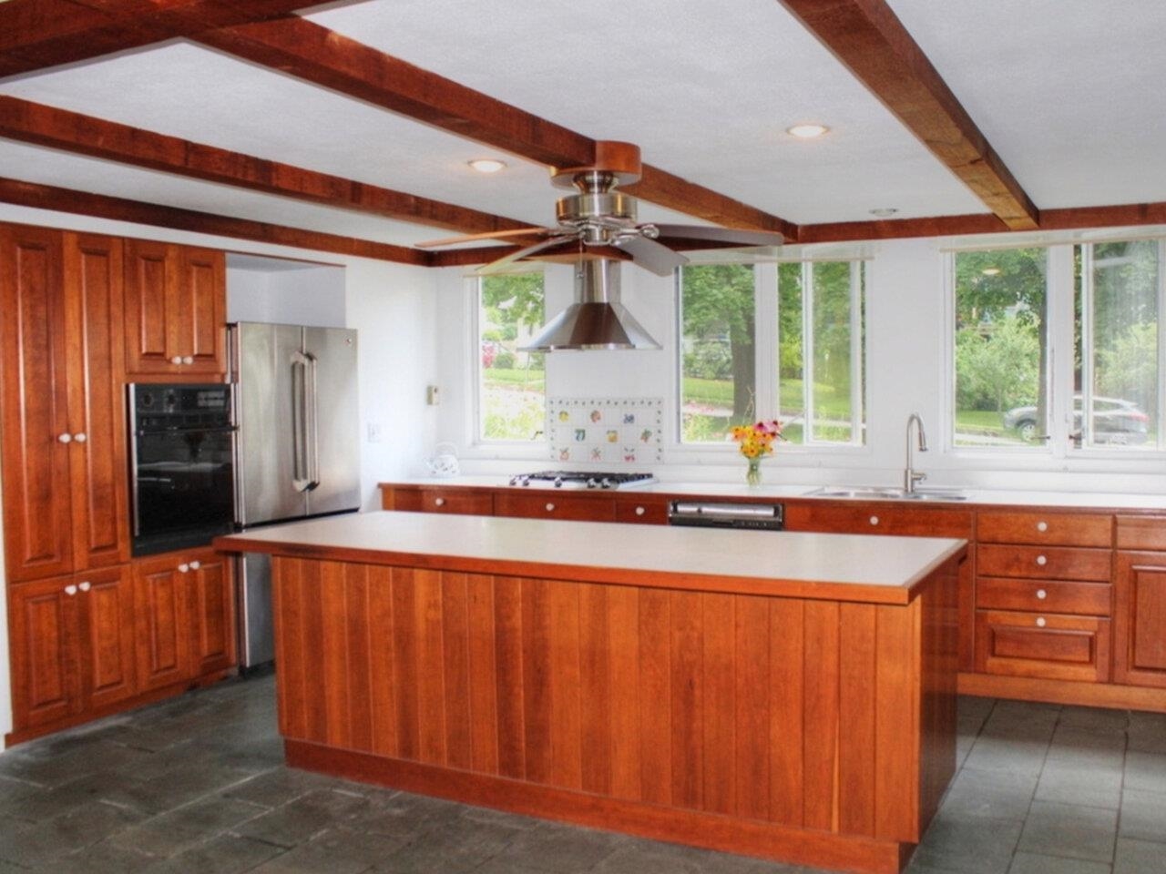52 Cliff Street Property Photo 4