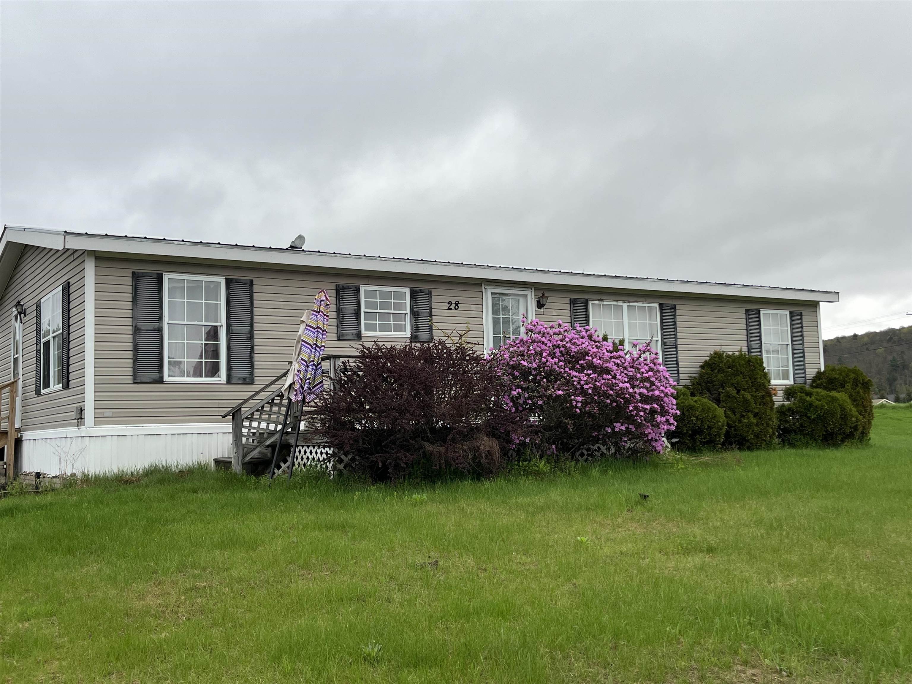 28 Mudget Drive Property Photo 1