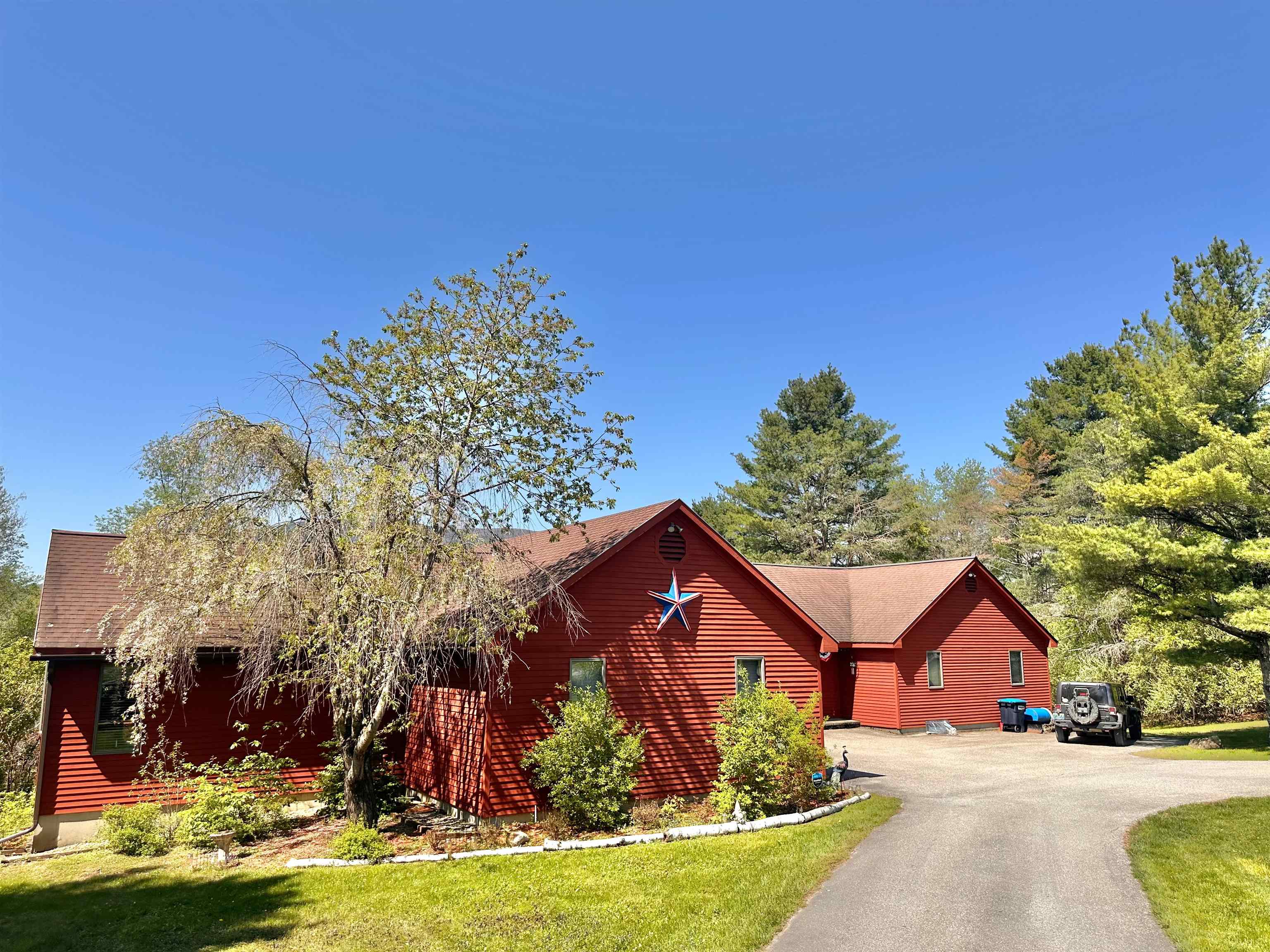 139 Village View Road Property Photo 1