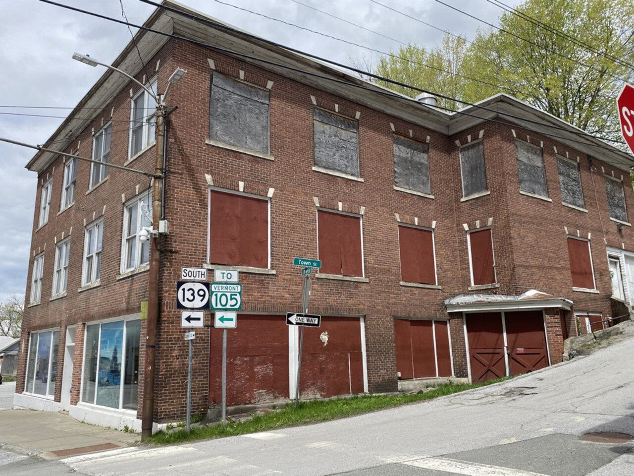 32 River Street Property Photo 1