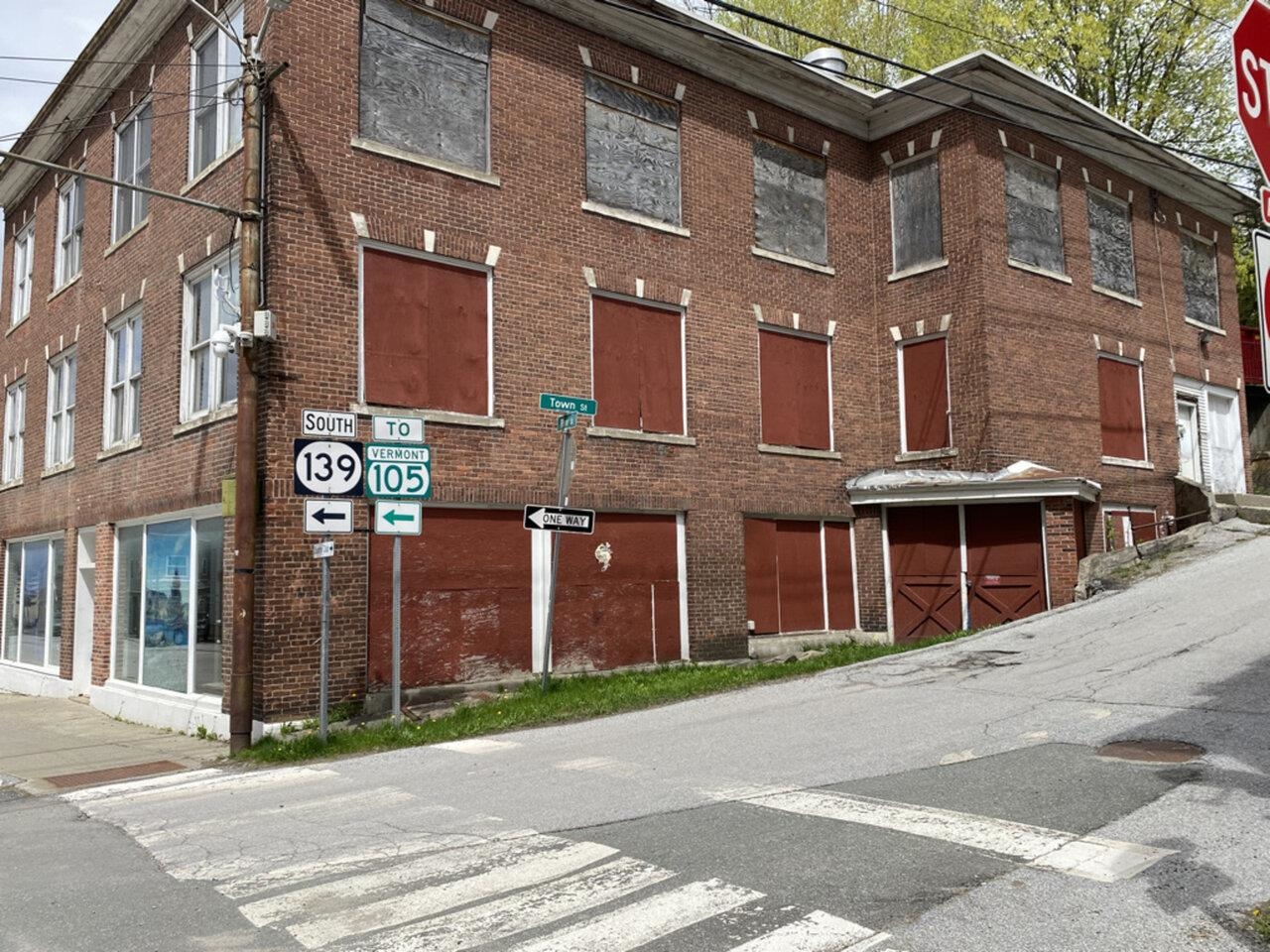 32 River Street Property Photo 16