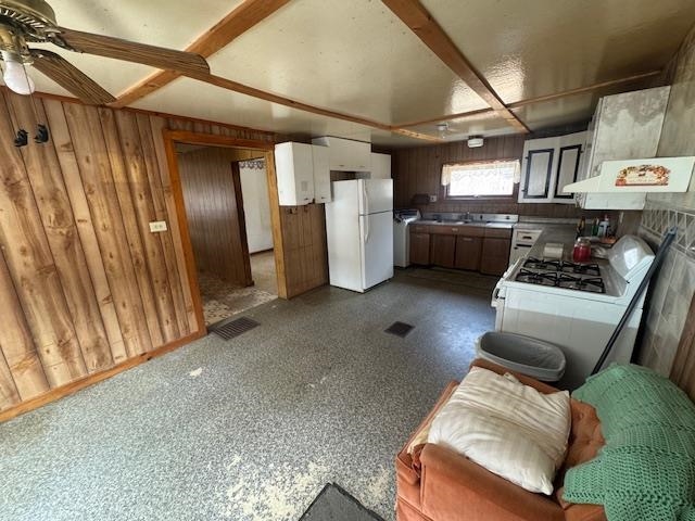 799 Tallman Road Property Photo 9