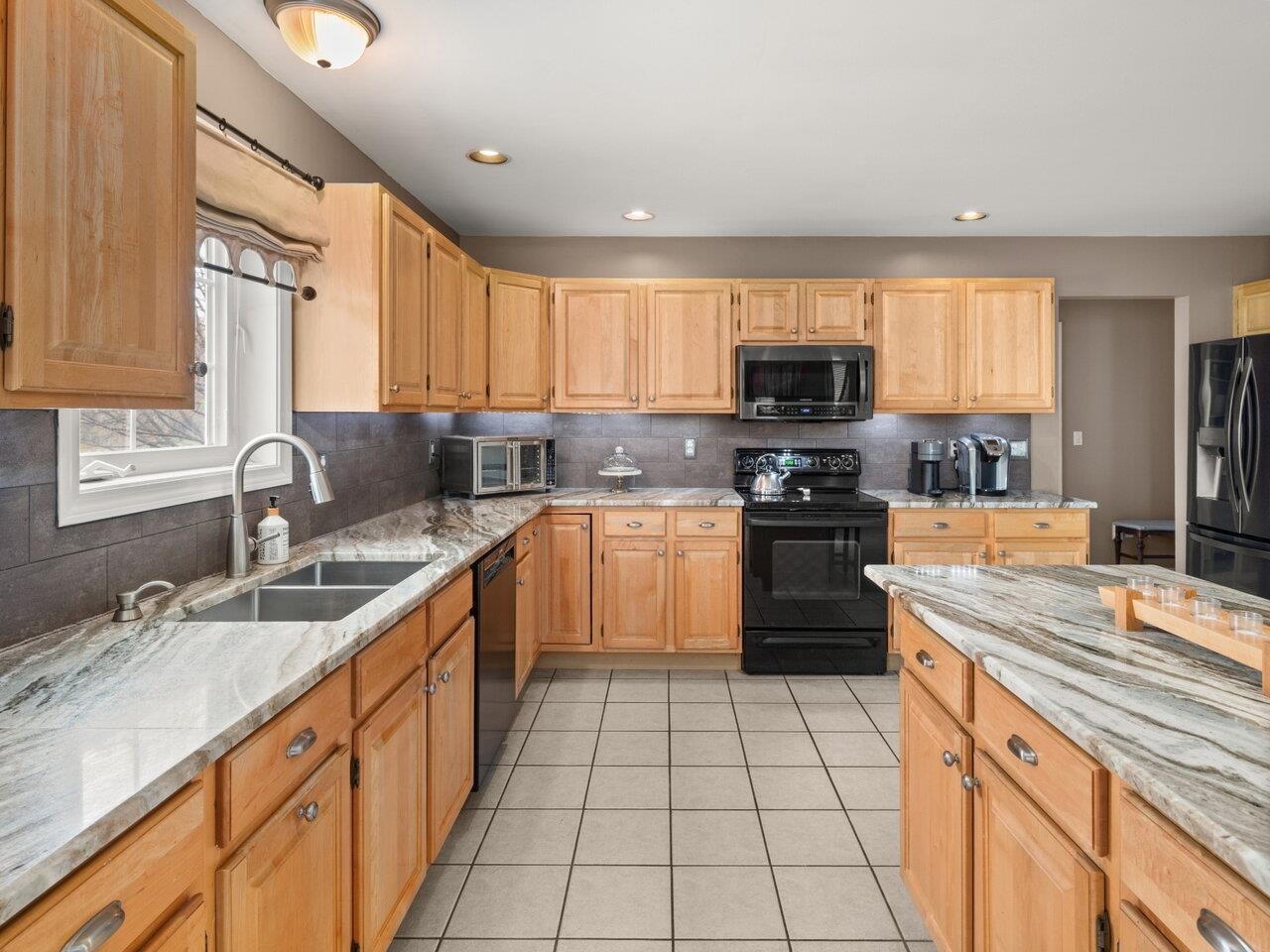 77 Bower Street Property Photo 7